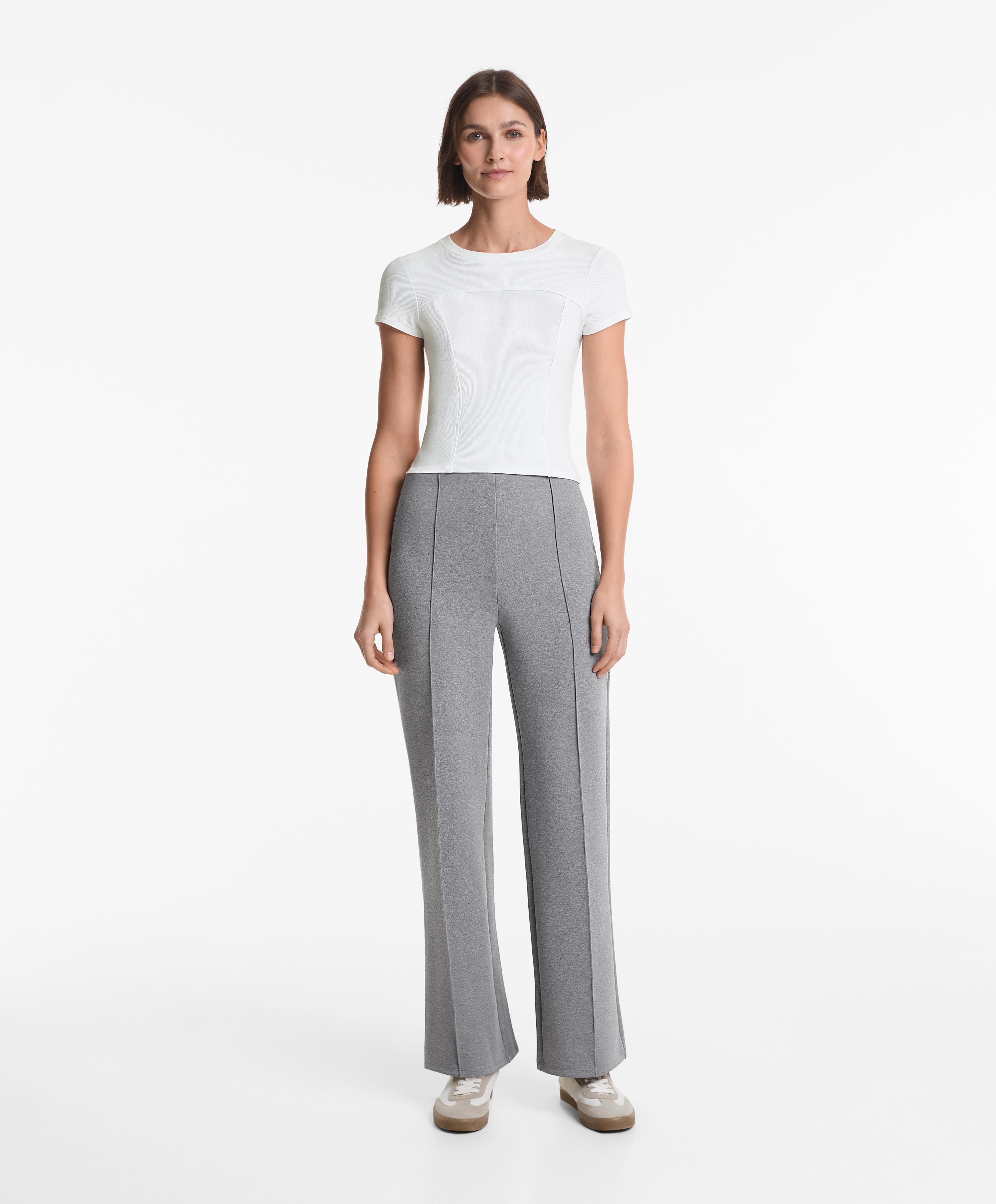 Pantalon droit avec nervure effet néoprène Pantalon droit avec nervure effet néoprène