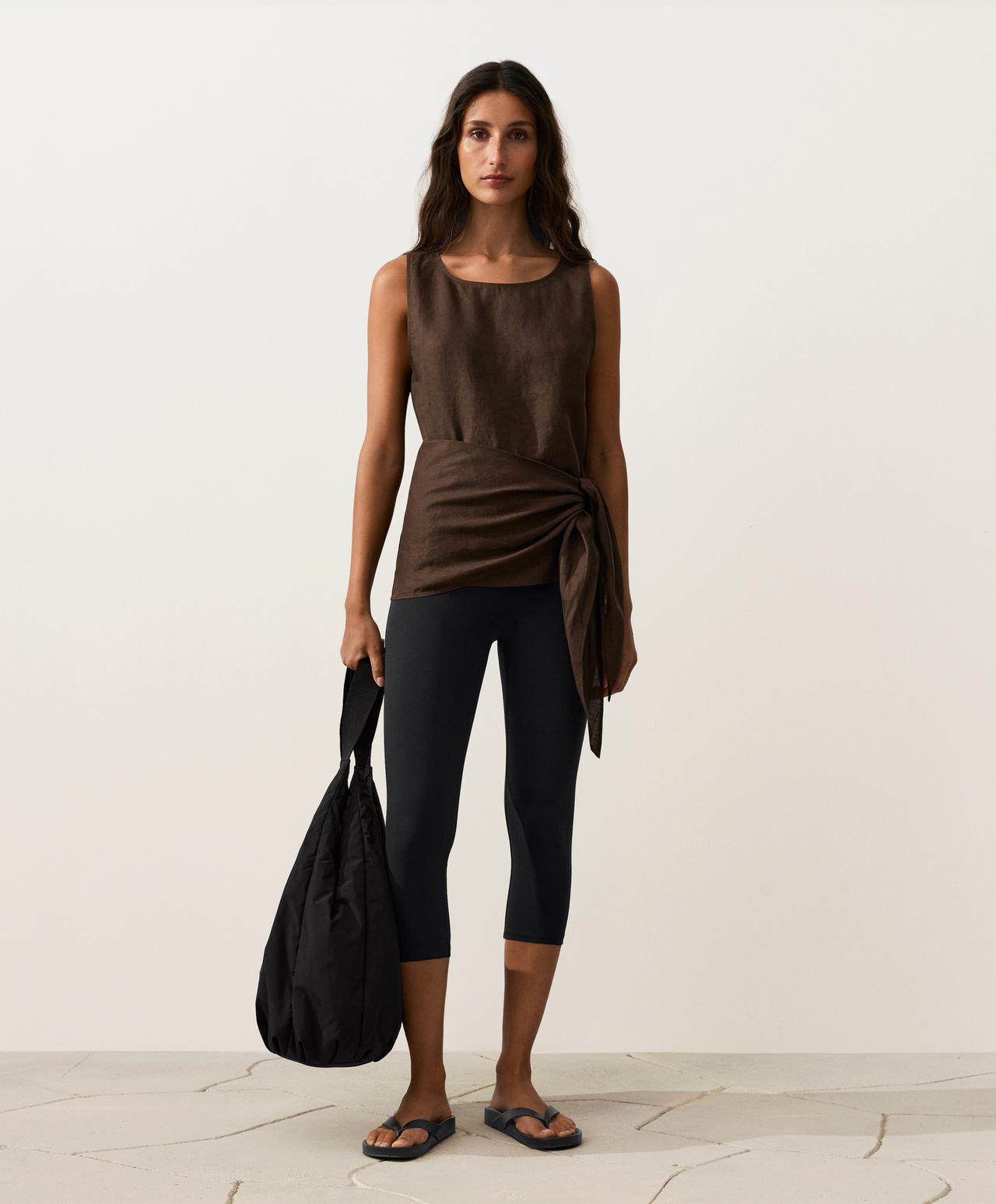 Sleeveless top with 100% linen scarf — DARK BROWN