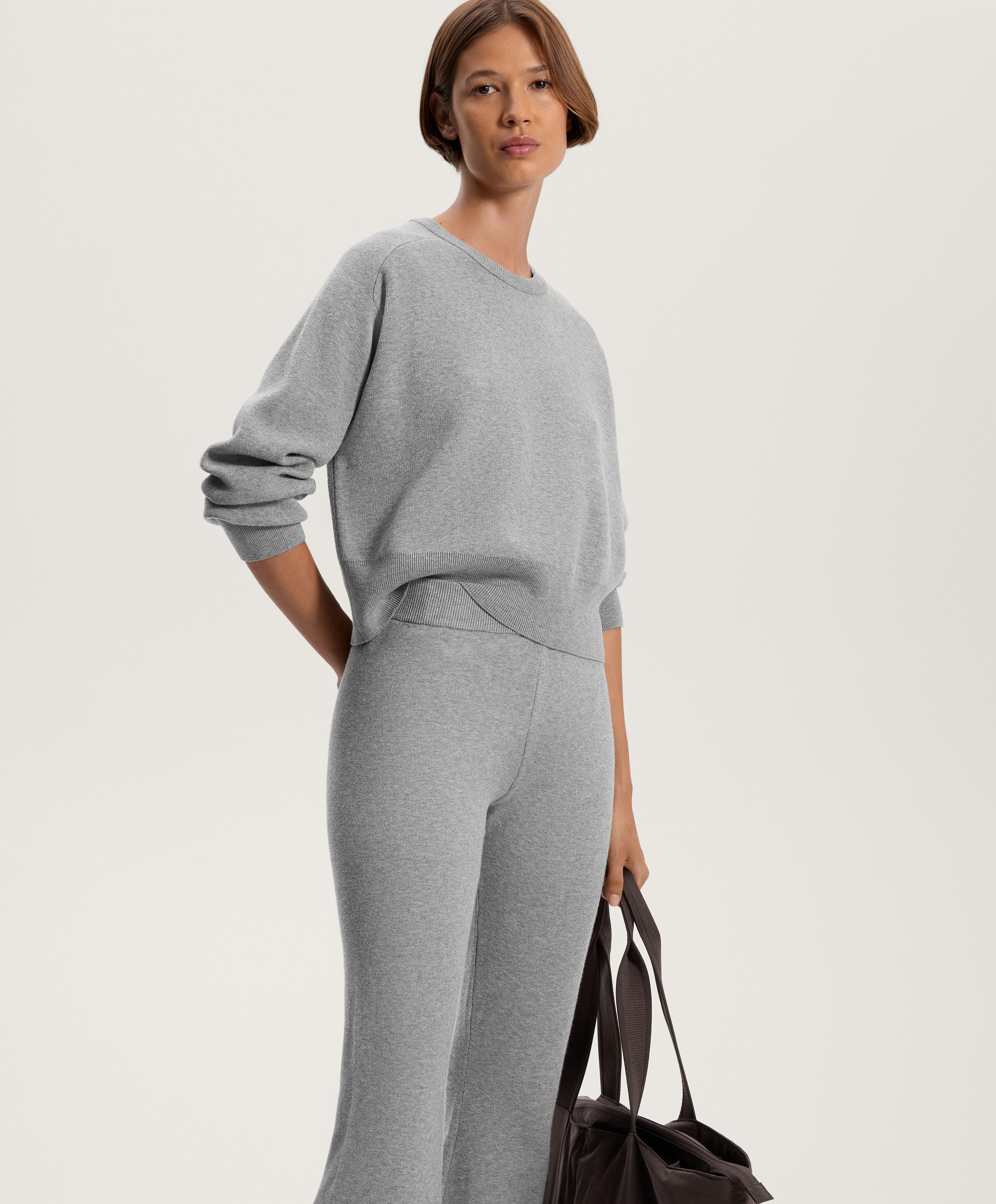 Yuvarlak yakalı, fitilli detaylı örgü kazak - Görsel 7