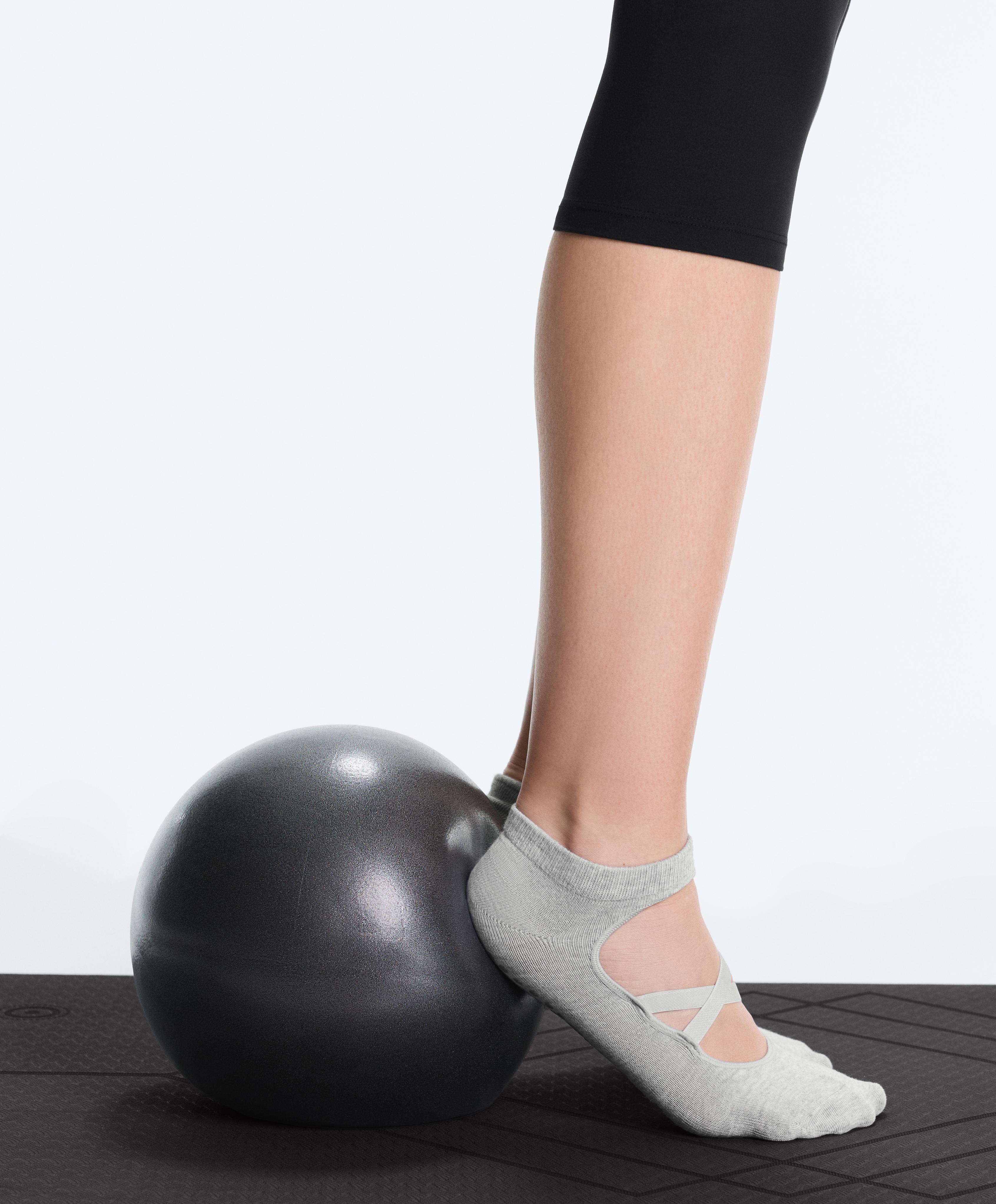 2 pairs of cotton blend yoga and Pilates socks with crossover straps — PETROL