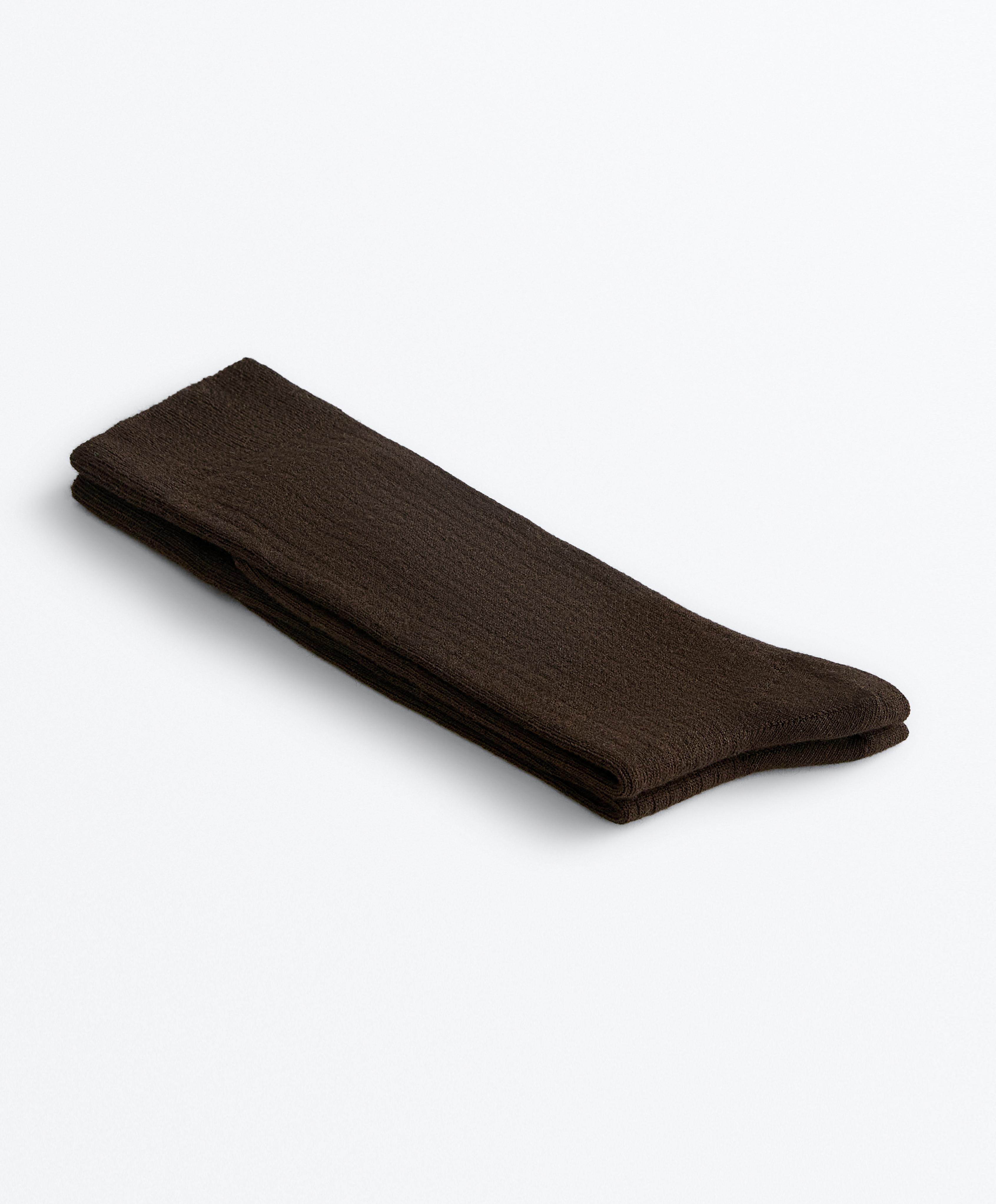 Modal blend classic socks with 13% cashmere — CHOCOLATE