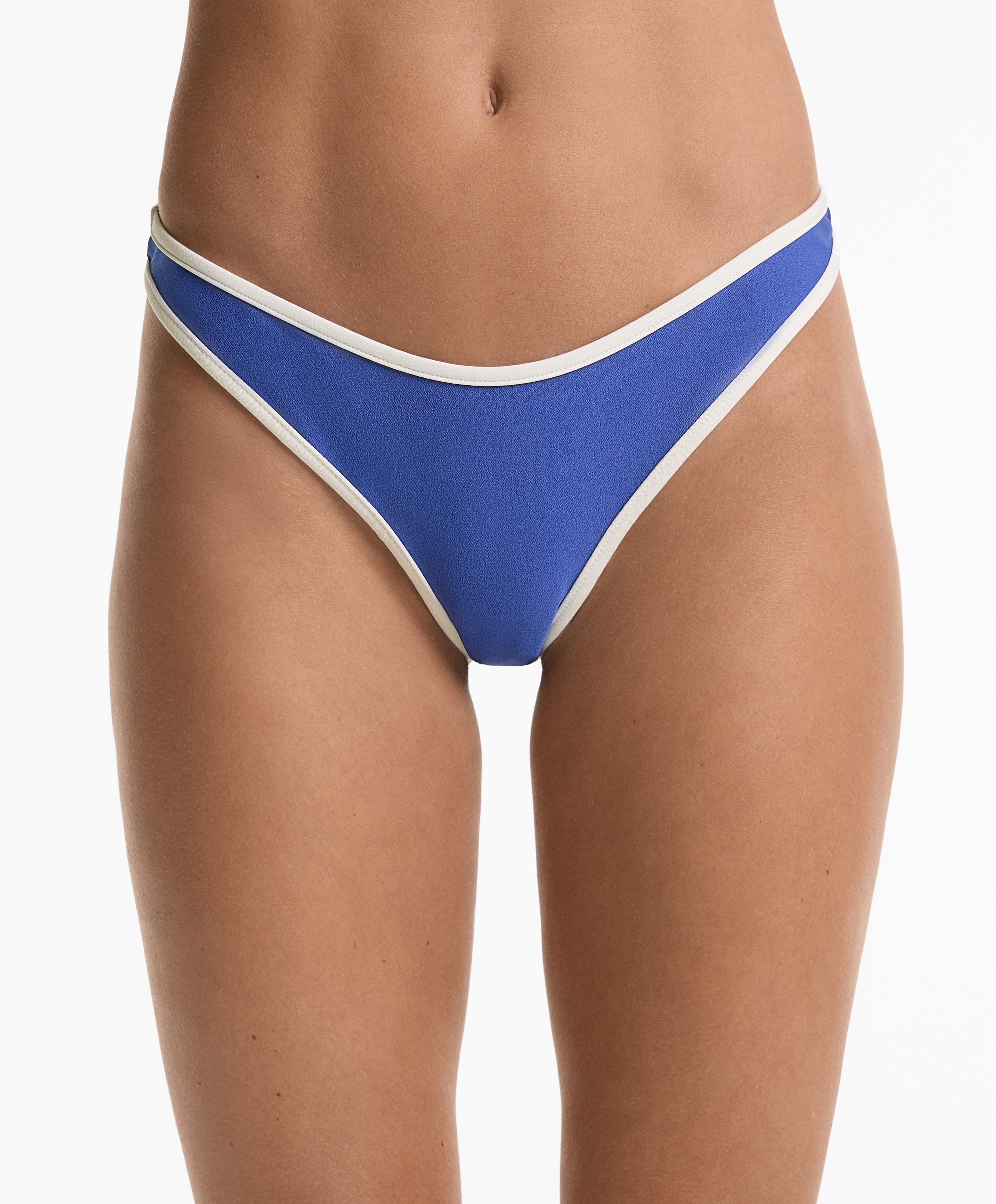 U-cut medium-coverage bikini briefs with trim