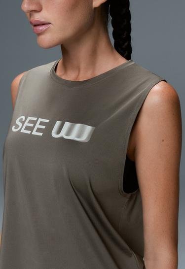 Technical sleeveless T-shirt with text — CHARCOAL GREY 3