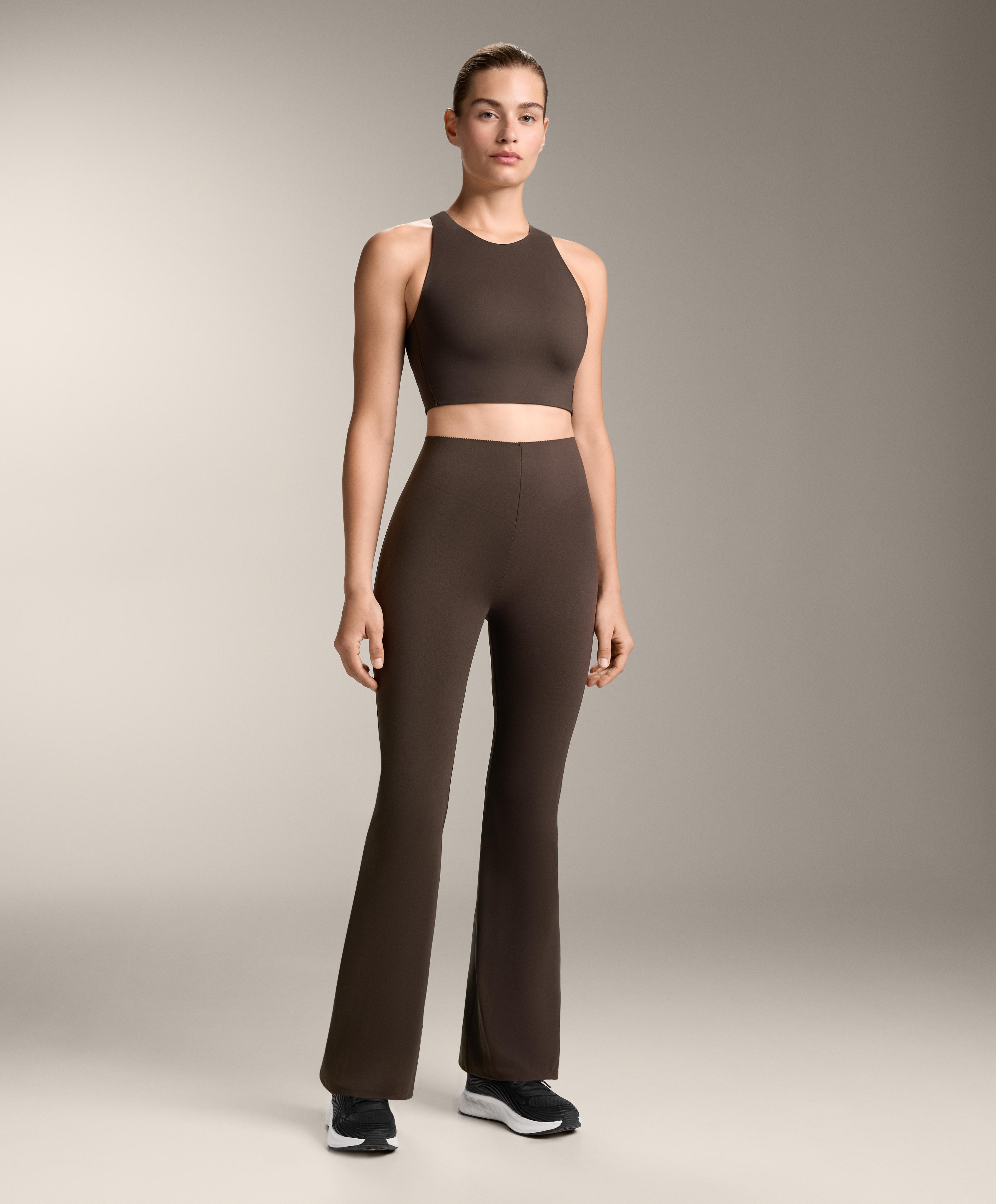 Brown raise up compressive flare total look