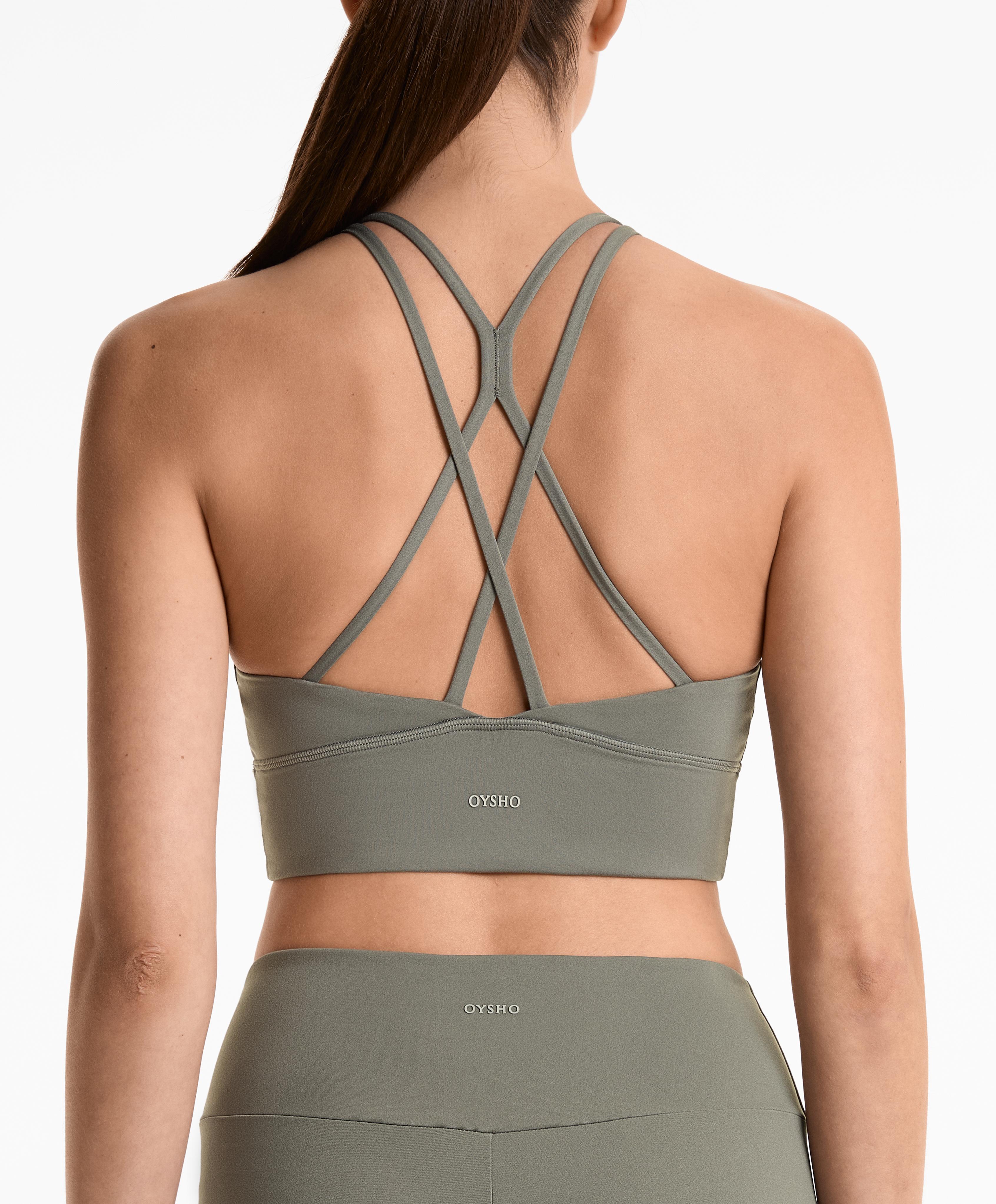 Medium-support comfortlux sports bra with cups