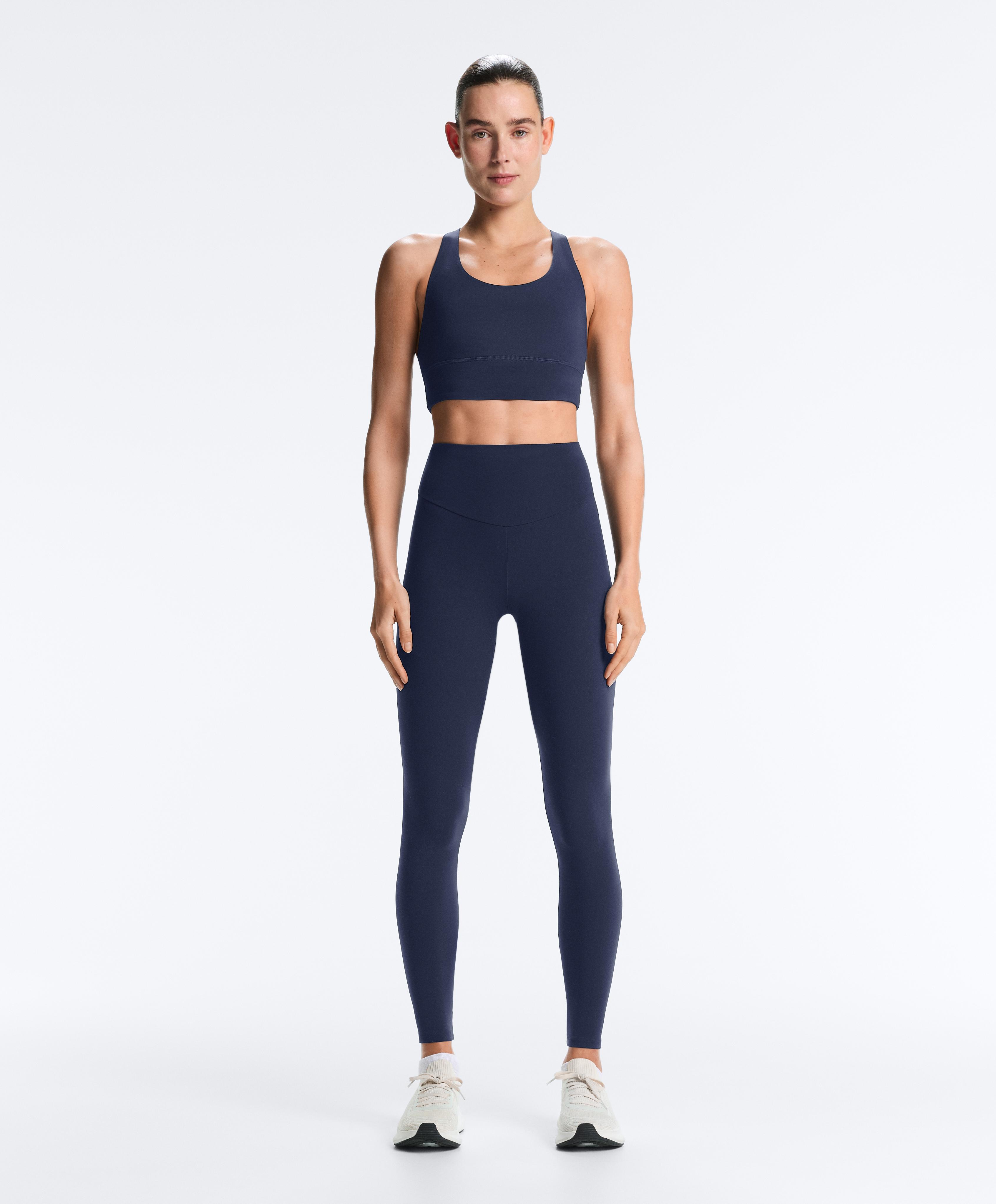 Športová podprsenka Comfortlux so strednou oporou košíkov Športová podprsenka Comfortlux so strednou oporou košíkov