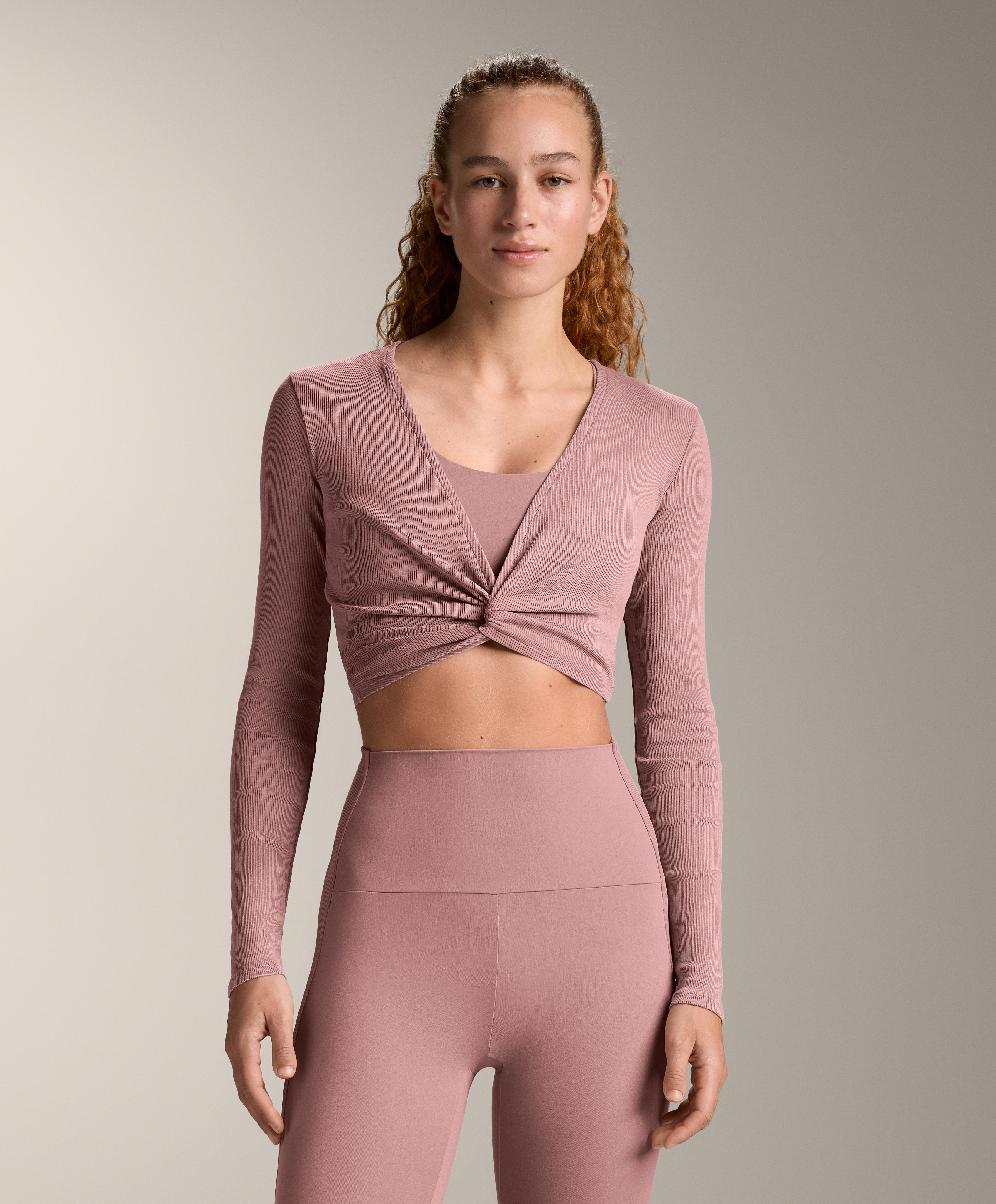 تيشيرت متداخل مضلع ممزوج بالقطن تيشيرت متداخل مضلع ممزوج بالقطن