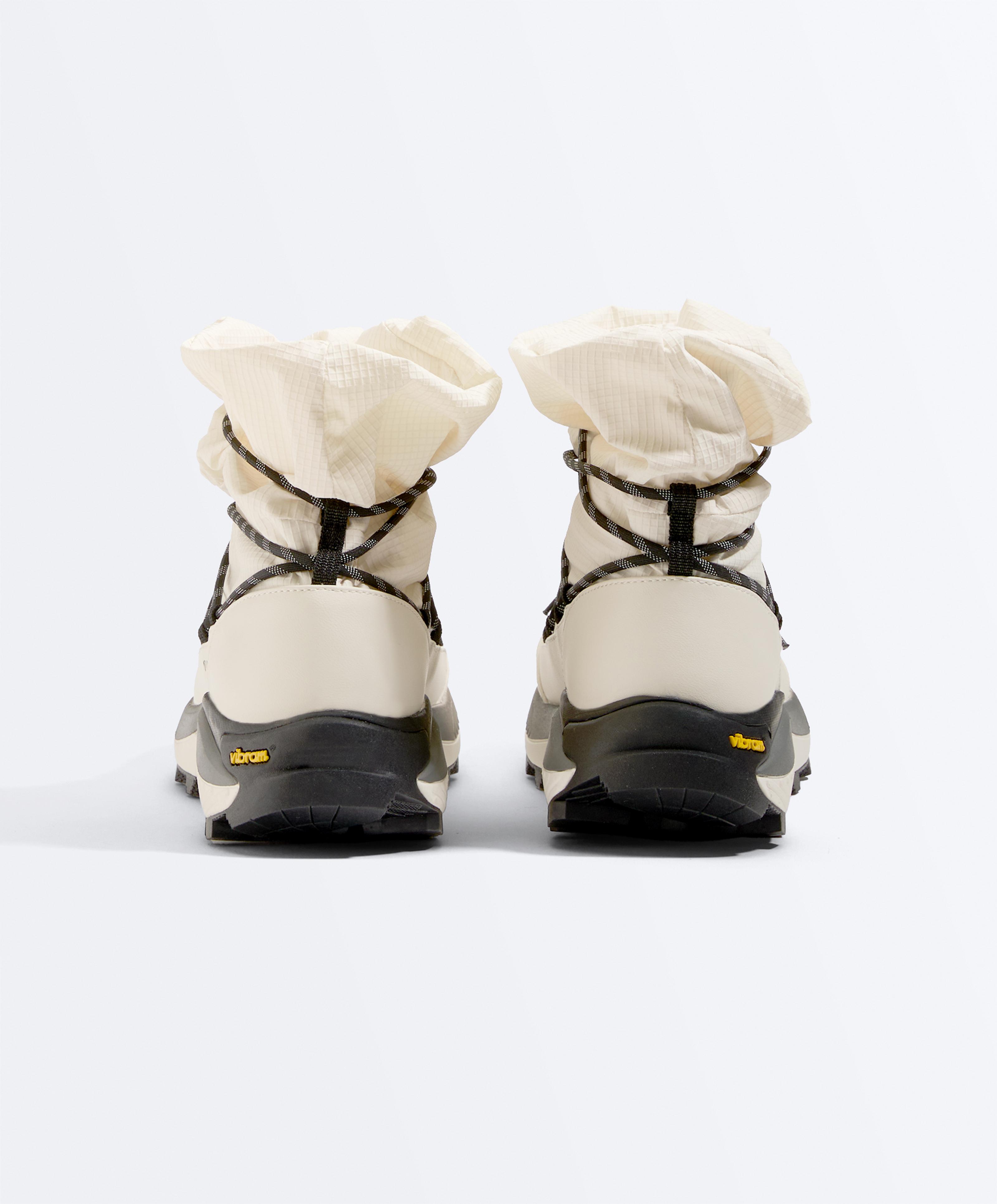 Vibram® waterproof sports boots — ECRU