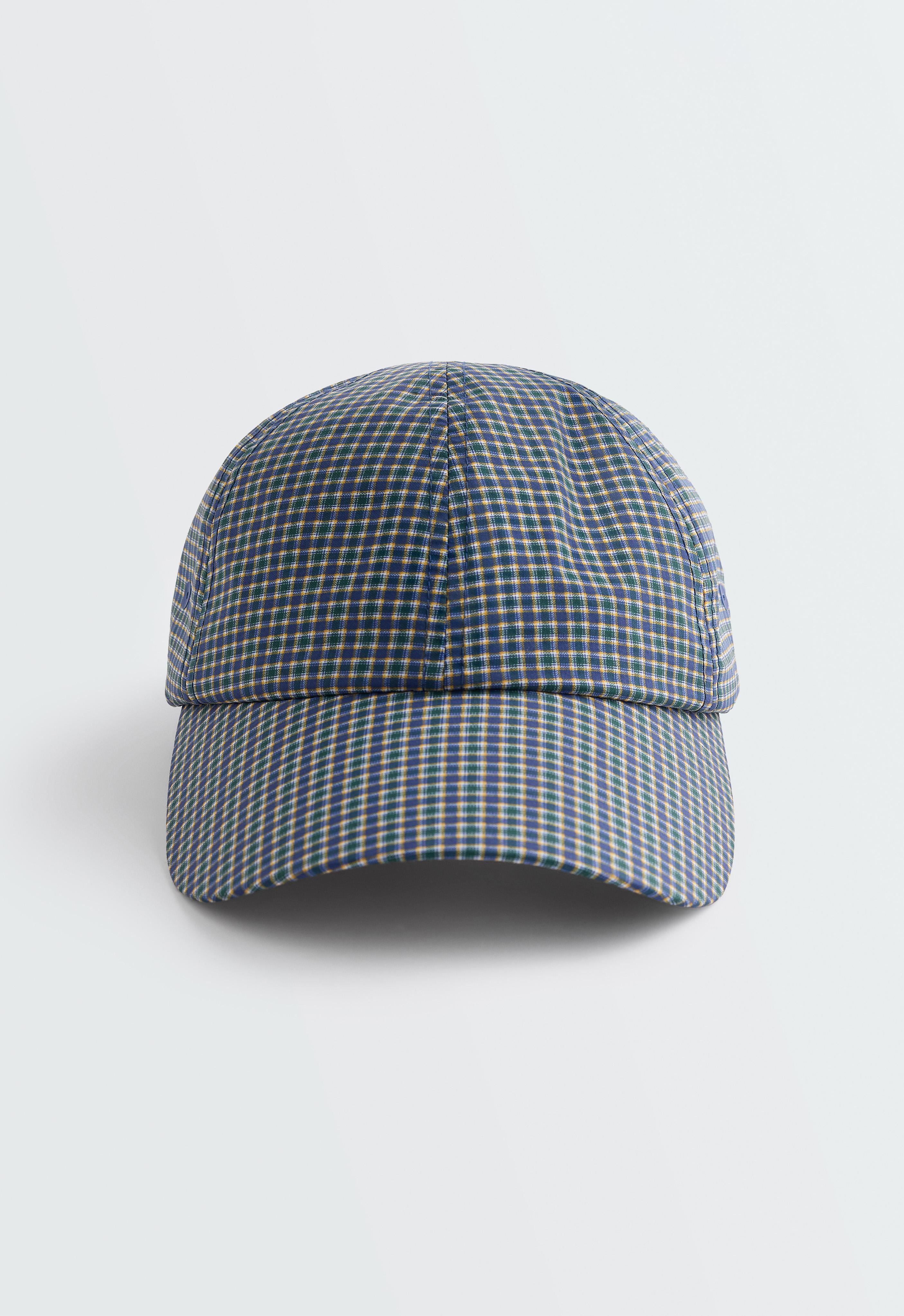 Checked print cap Checked print cap