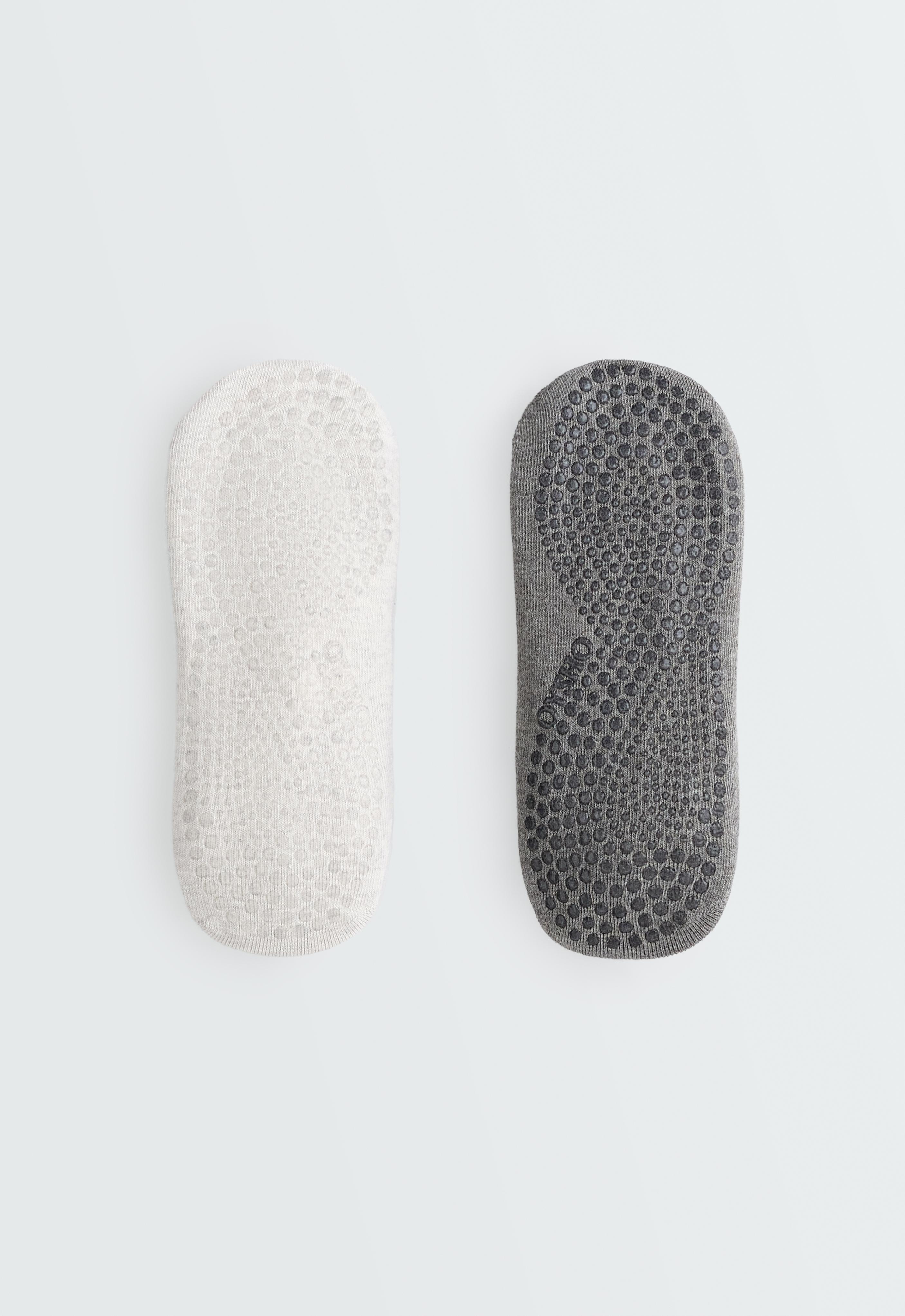 2 pairs of crossover strap cotton blend yoga and Pilates sneaker socks — PALE GREY MELANGE