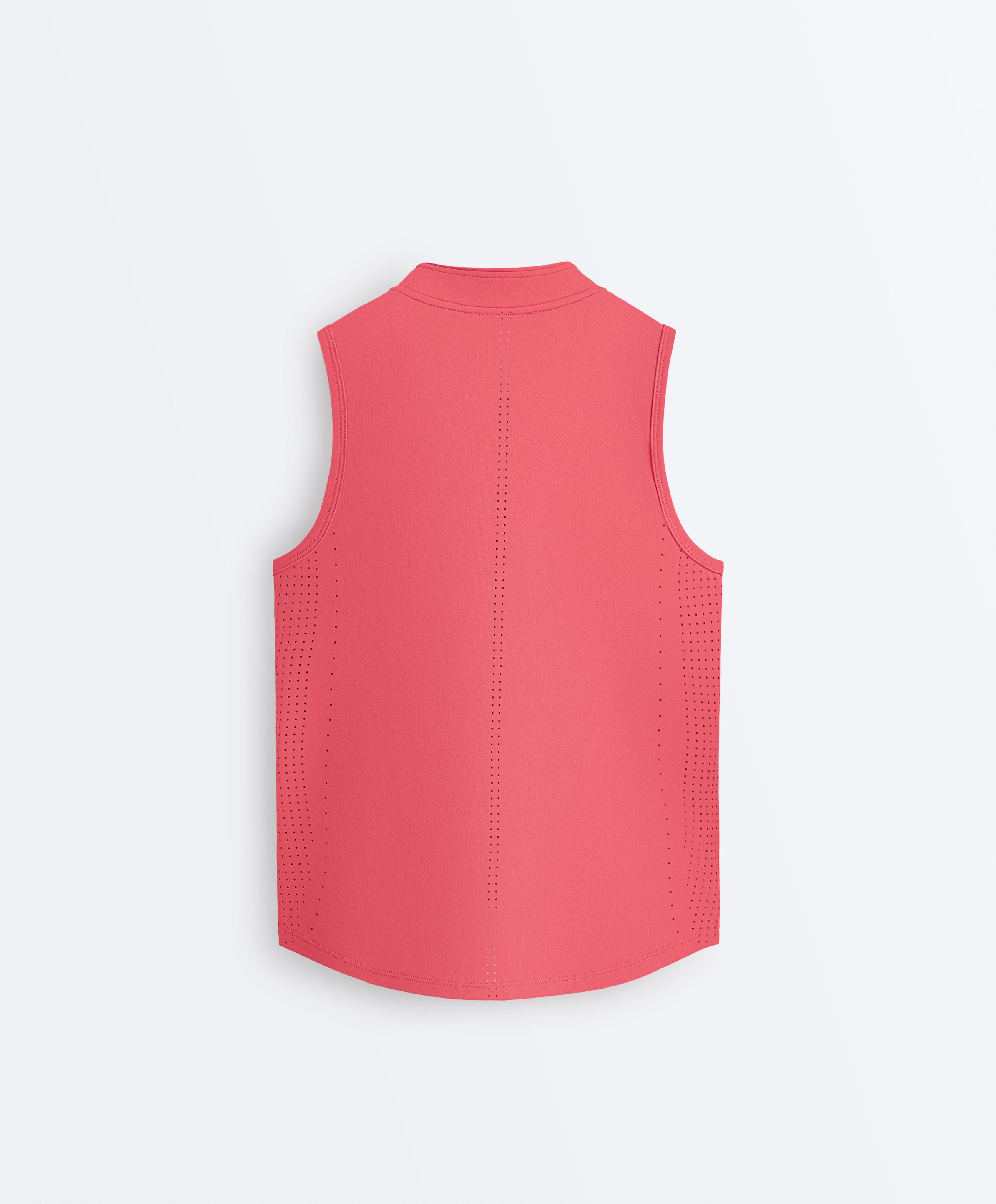 Technical sleeveless T-shirt with half zip — WASHED RED
