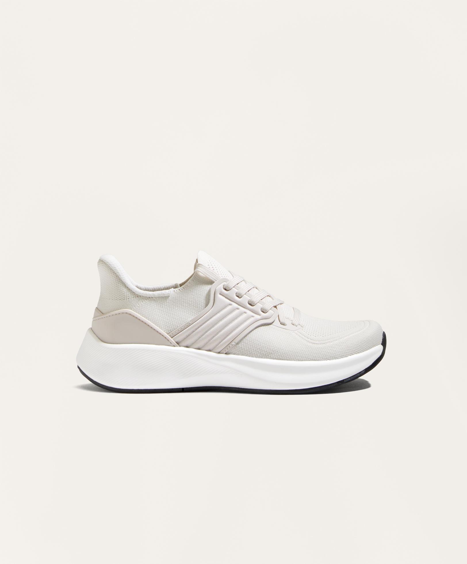 Multi-activity trainers - daily use, walking, versatile Multi-activity trainers - daily use, walking, versatile
