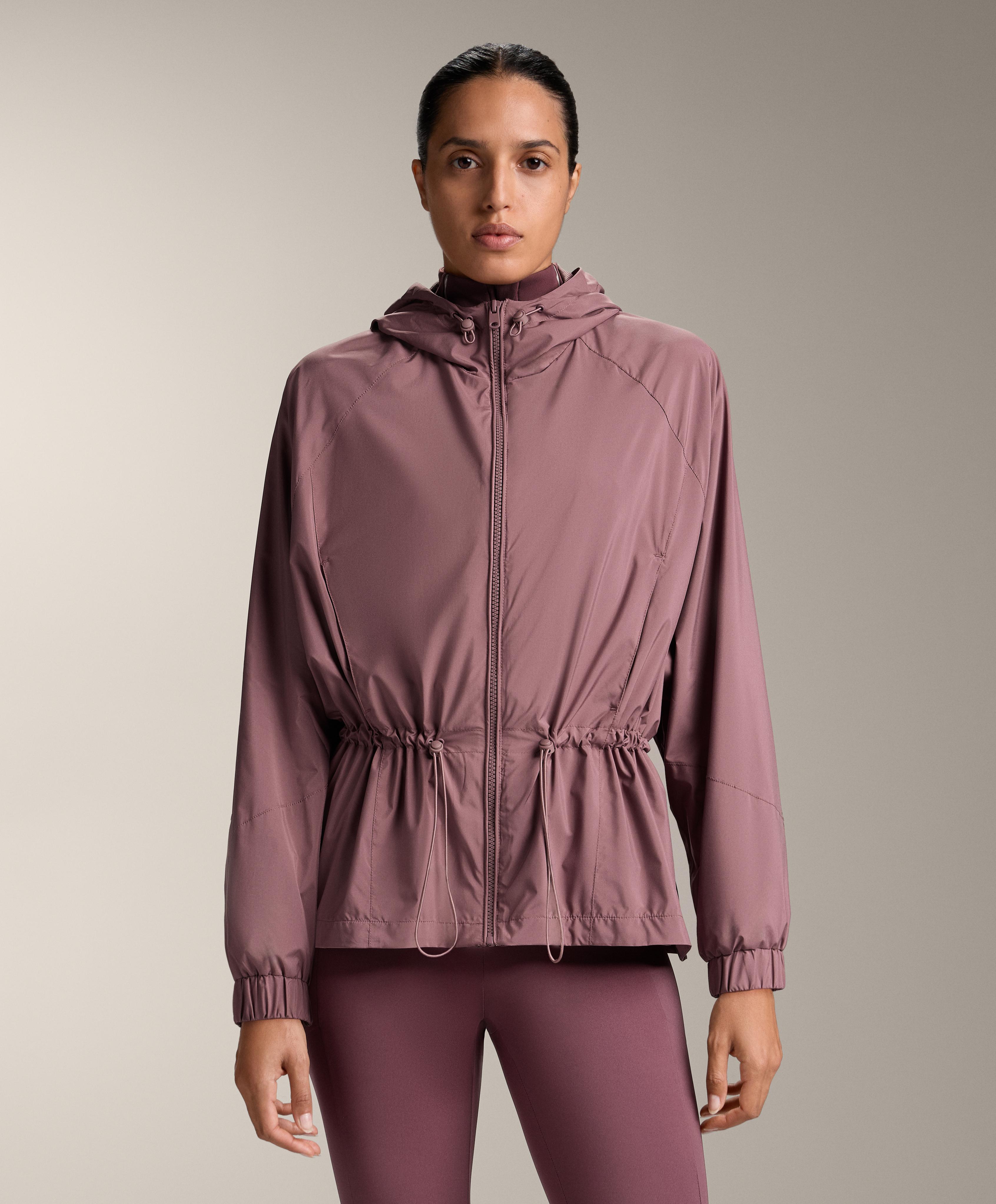 Water-repellent windbreaker