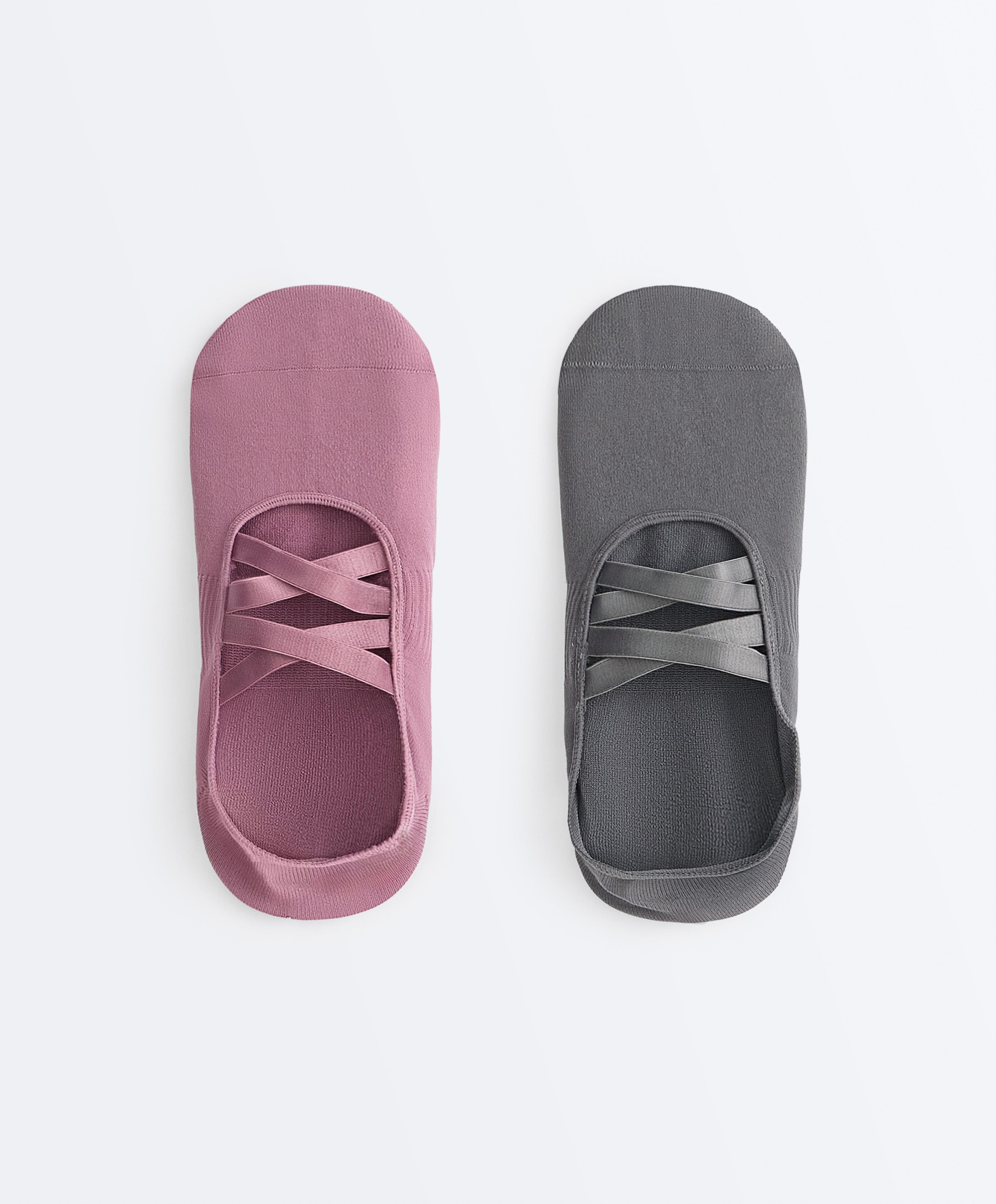 2 pairs of invisible polyamide blend yoga and Pilates socks with double straps