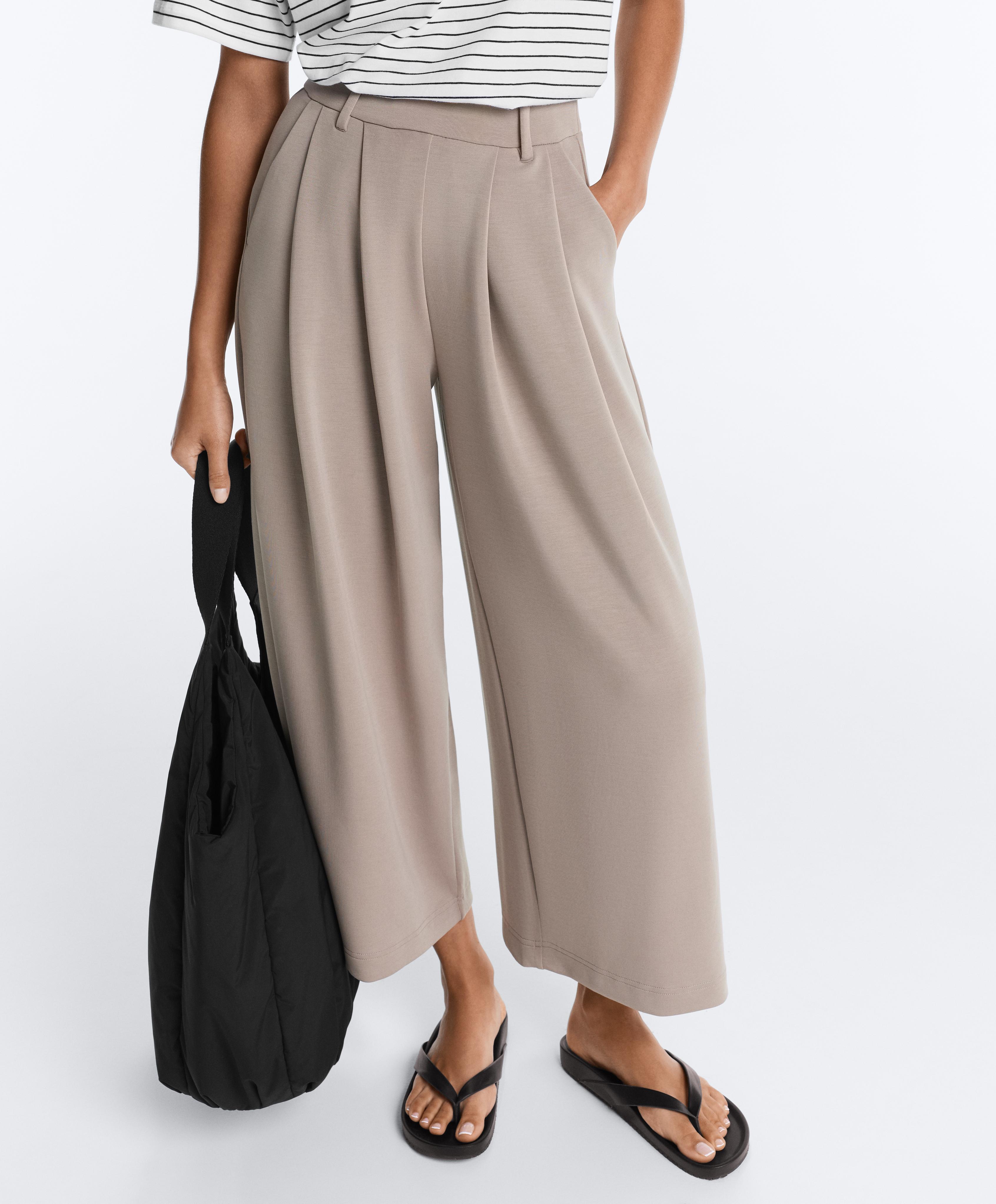Soft-touch wide-leg crop trousers with modal and pleats Soft-touch wide-leg crop trousers with modal and pleats
