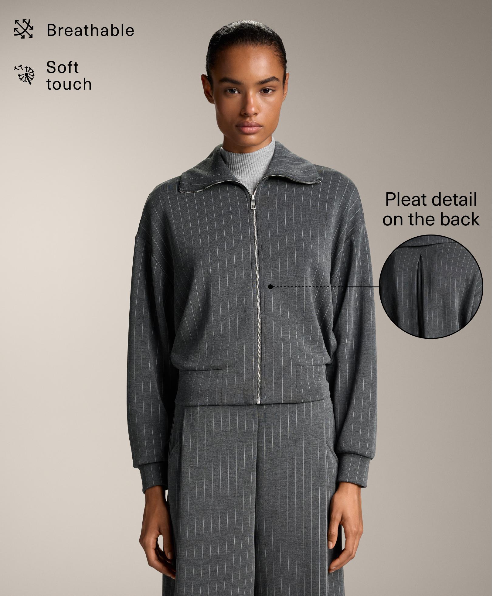 جاكيت بوكسي مخطط بكسرة خلفية ممزوج بالمودال ناعم الملمس - تنزيلات