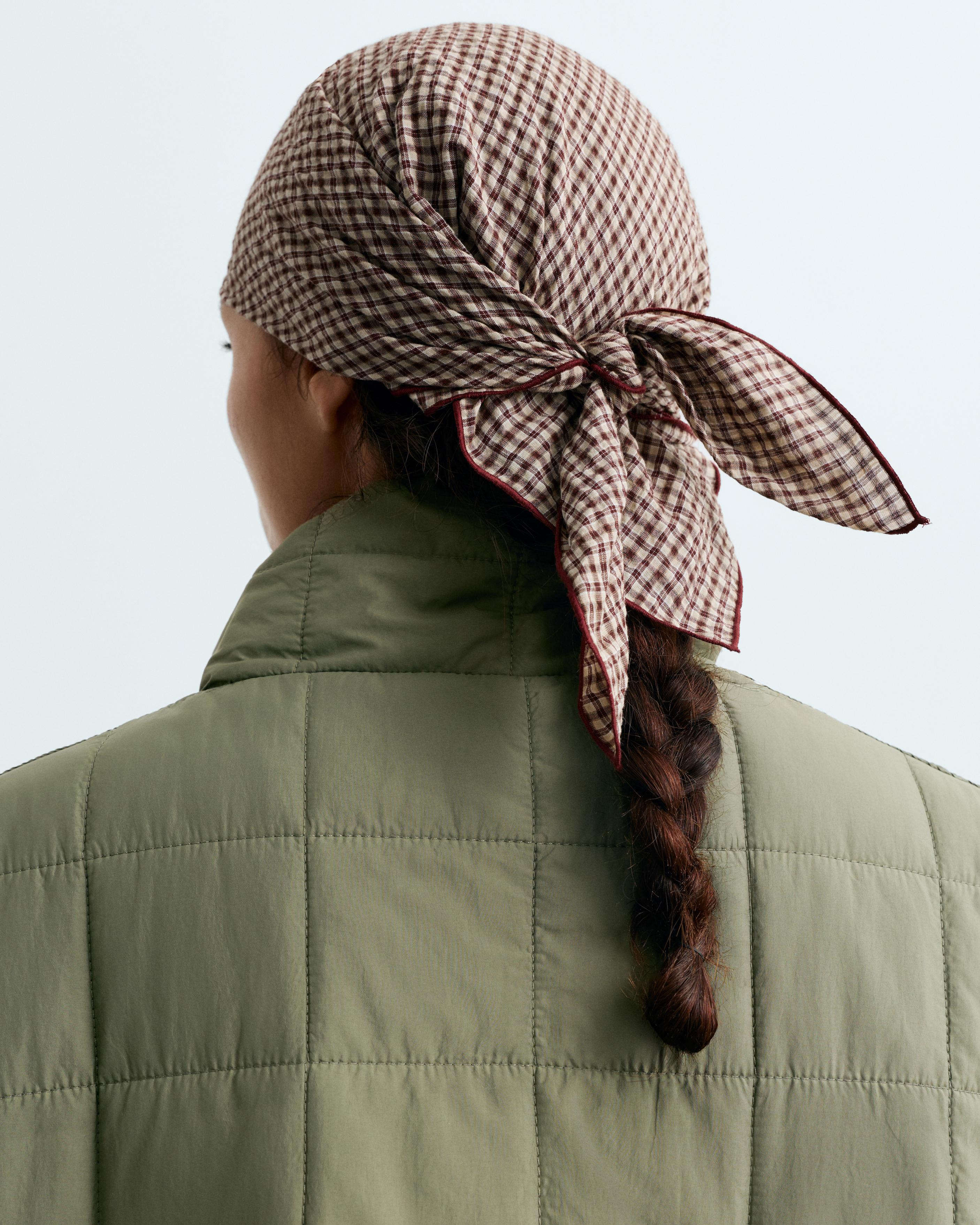 94% cotton check scarf — TAN