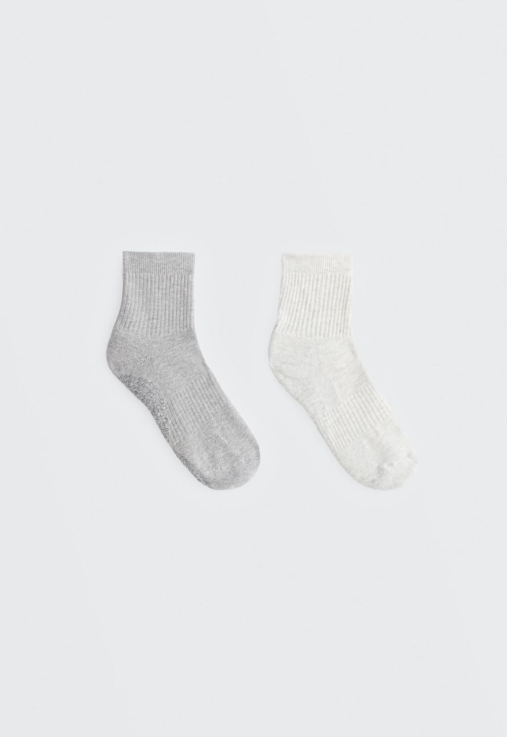 2 pairs of padded cotton quarter yoga and Pilates socks