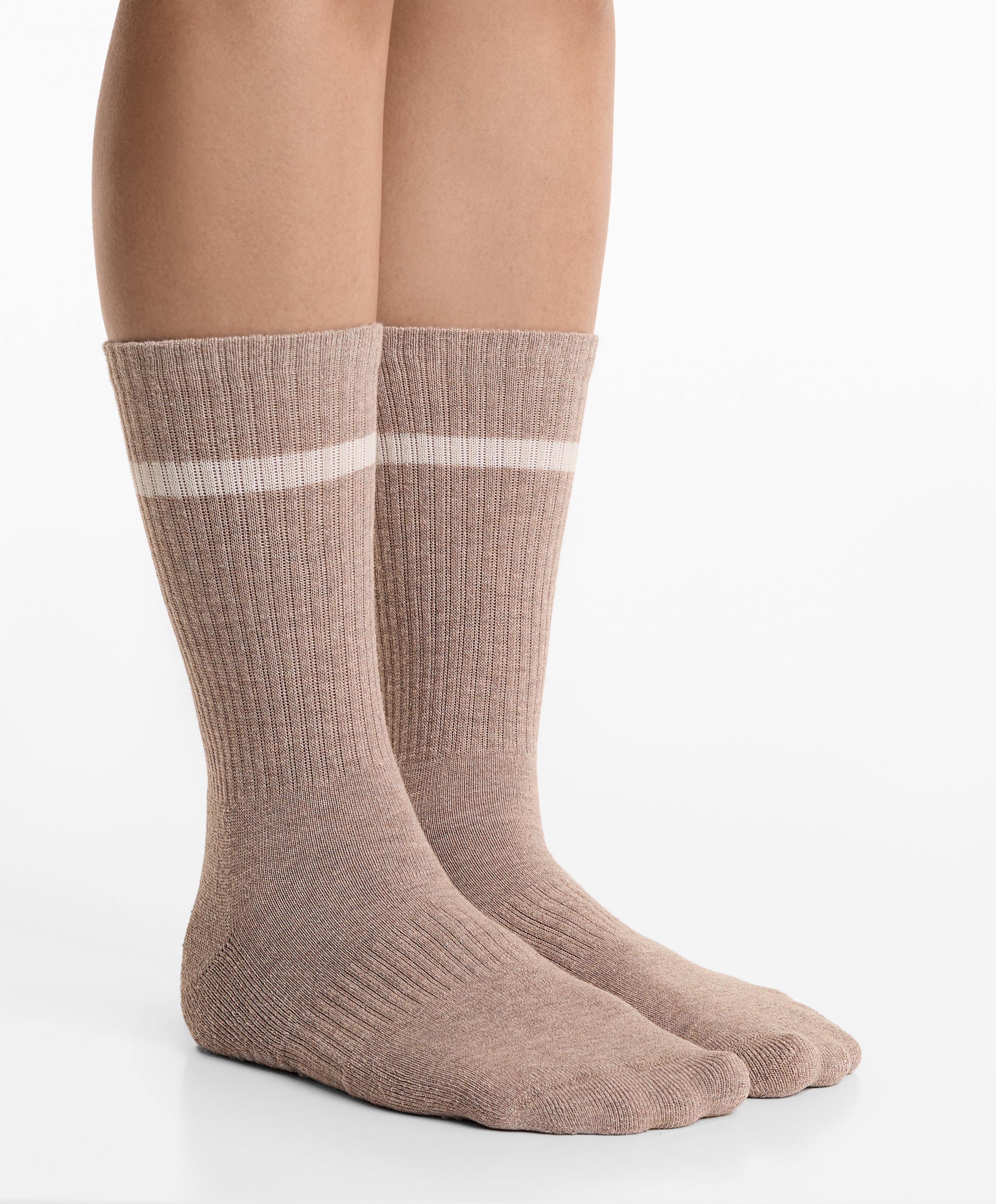 2 pairs of classic yoga and Pilates cotton blend socks — TAN MELANGE