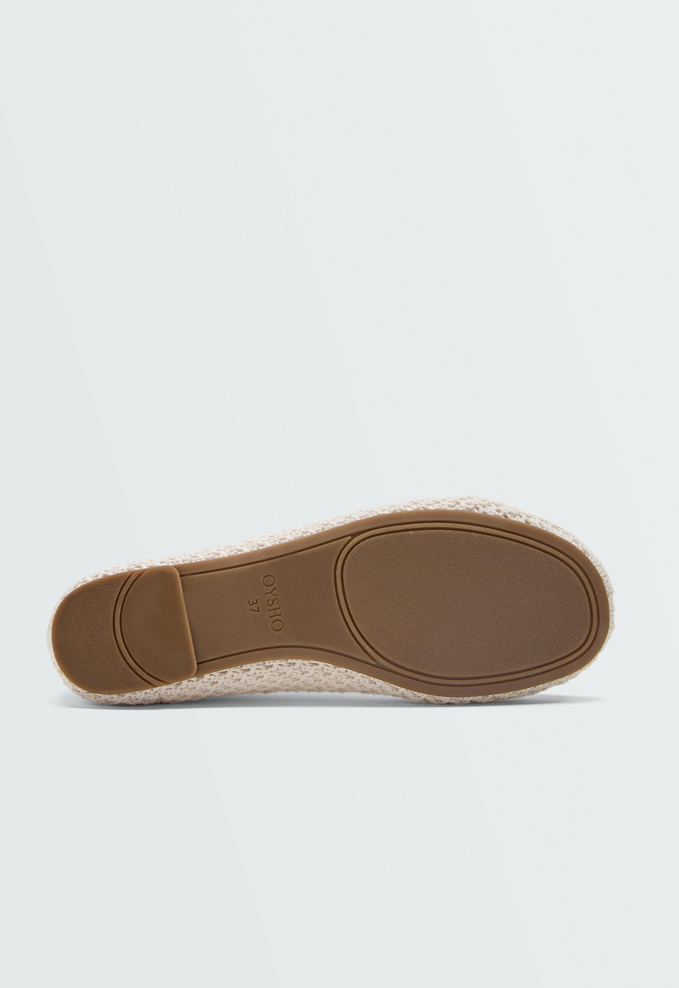 Crochet ballet flats — ECRU
