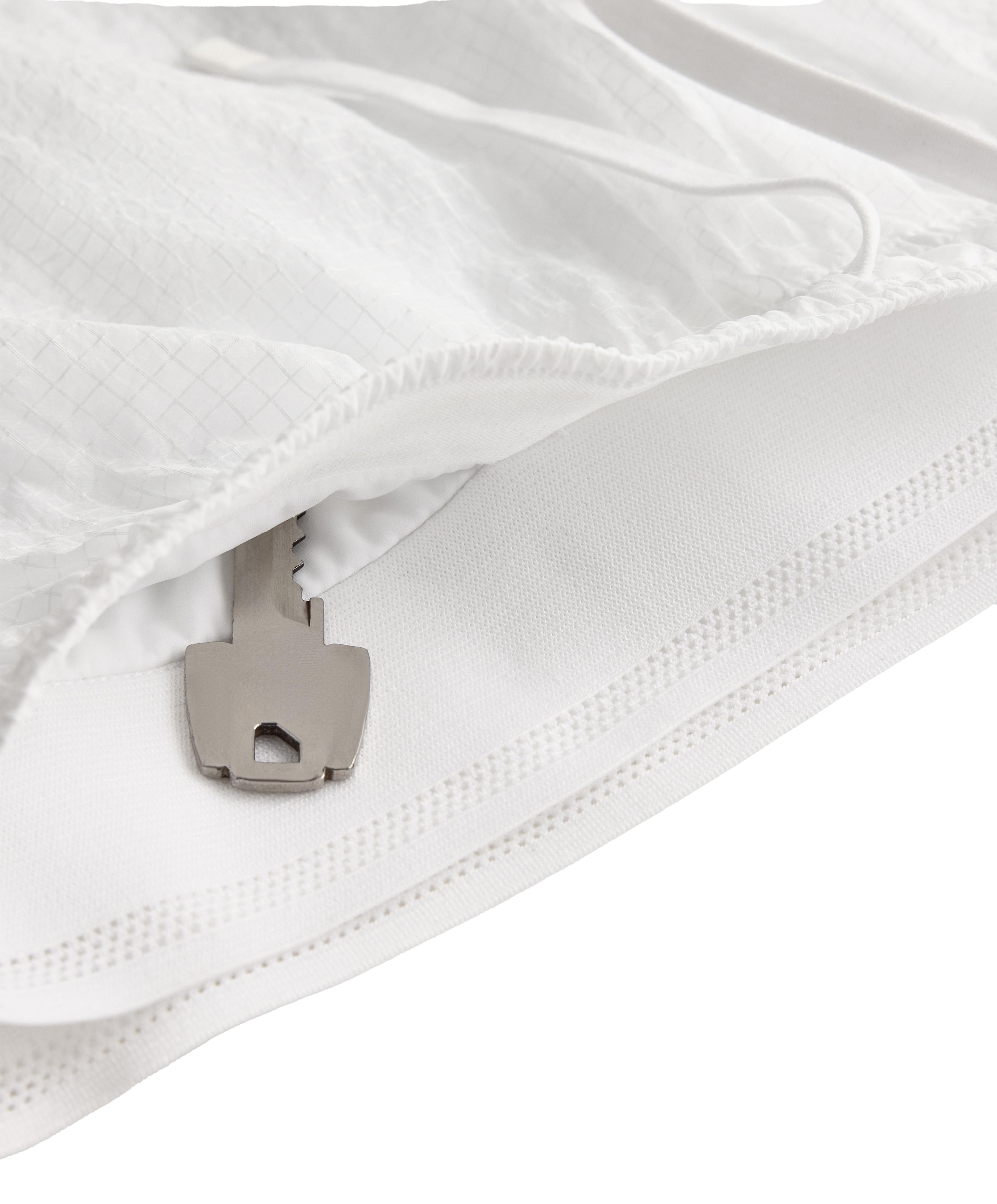 Technical 2-in-1 checked mid-rise shorts — WHITE 