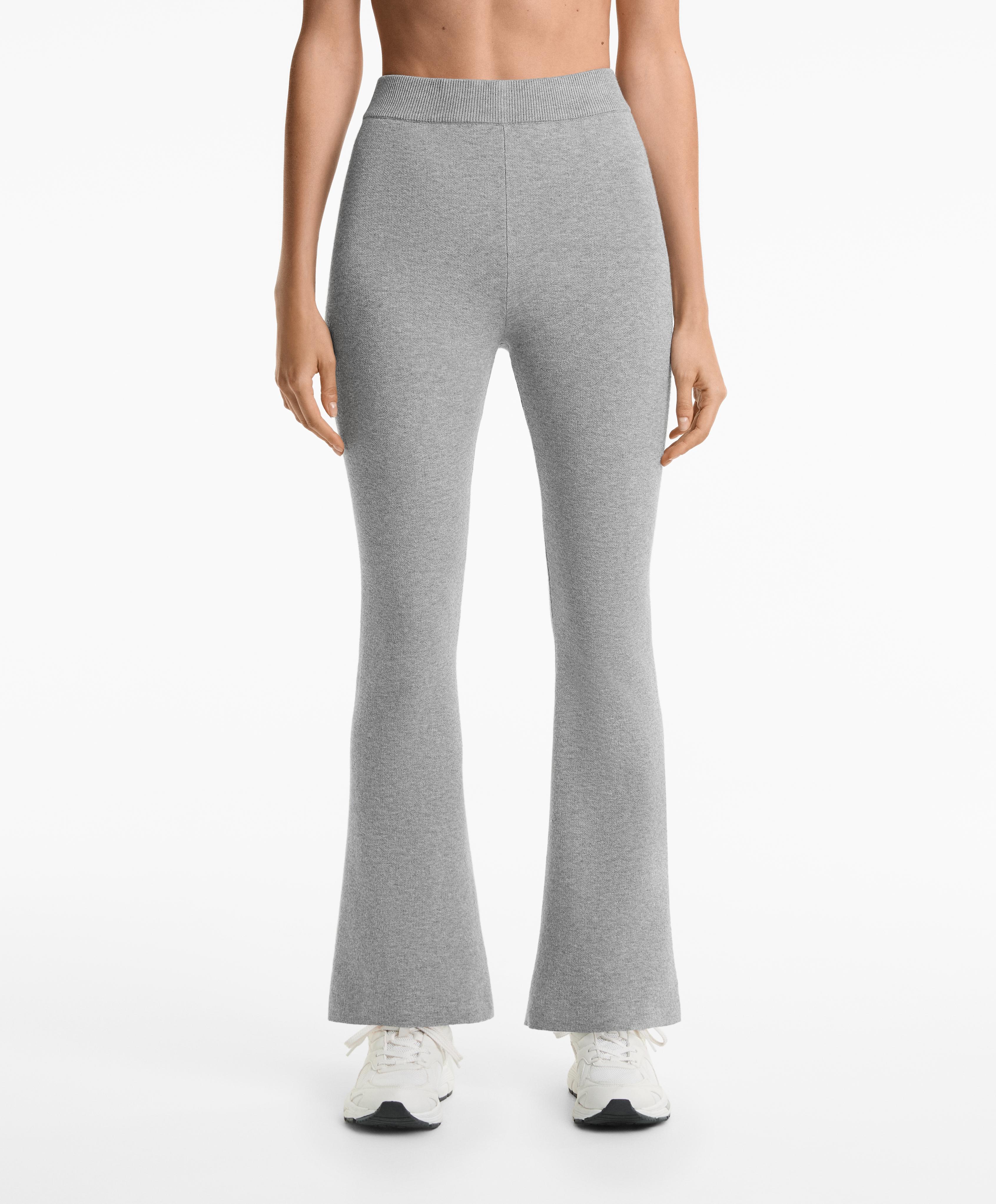 Pantalón flare punto Pantalón flare punto