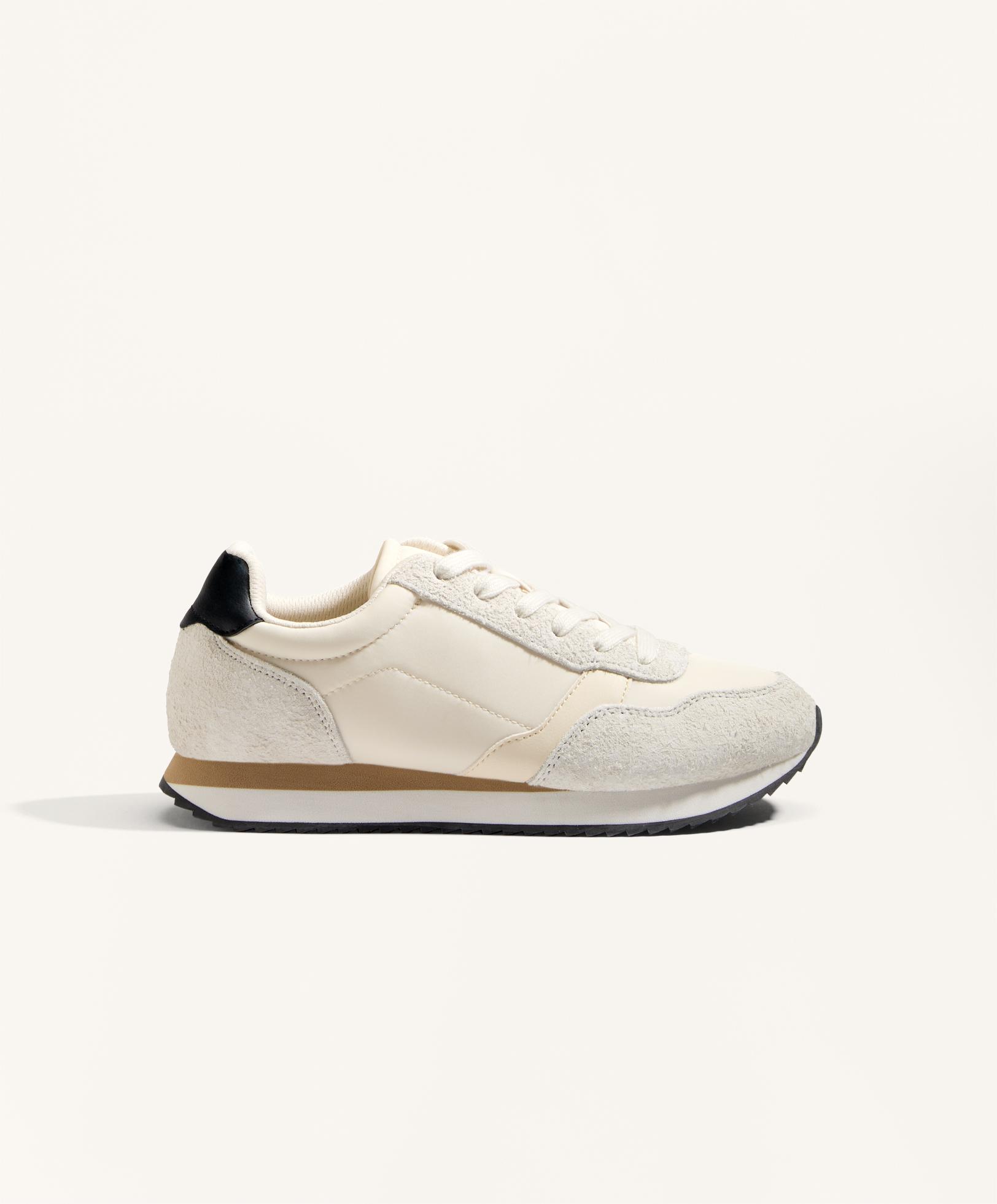 Contrast sole nylon trainers Contrast sole nylon trainers