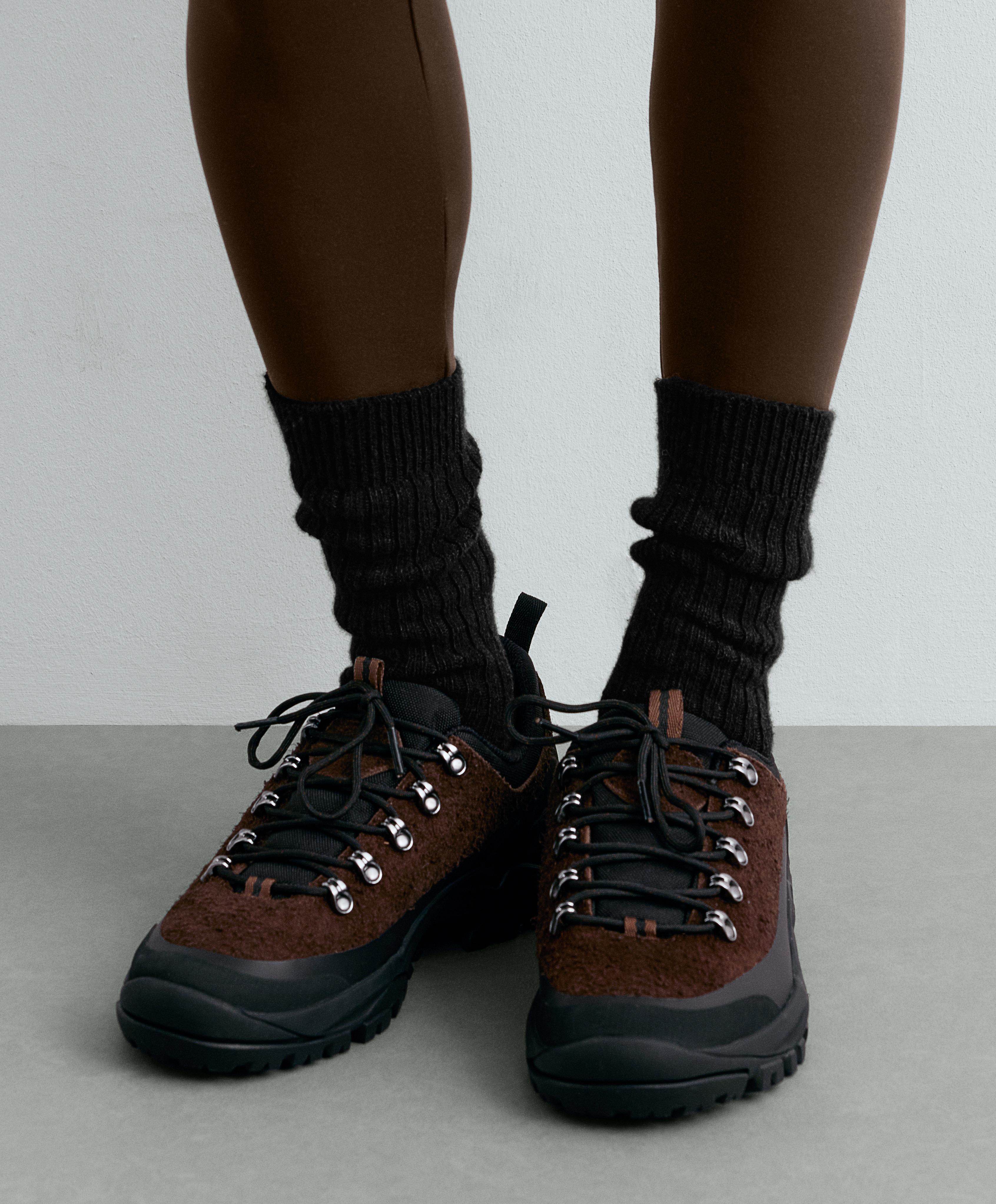 Classic socks in 18% cashmere 8% wool — BLACK