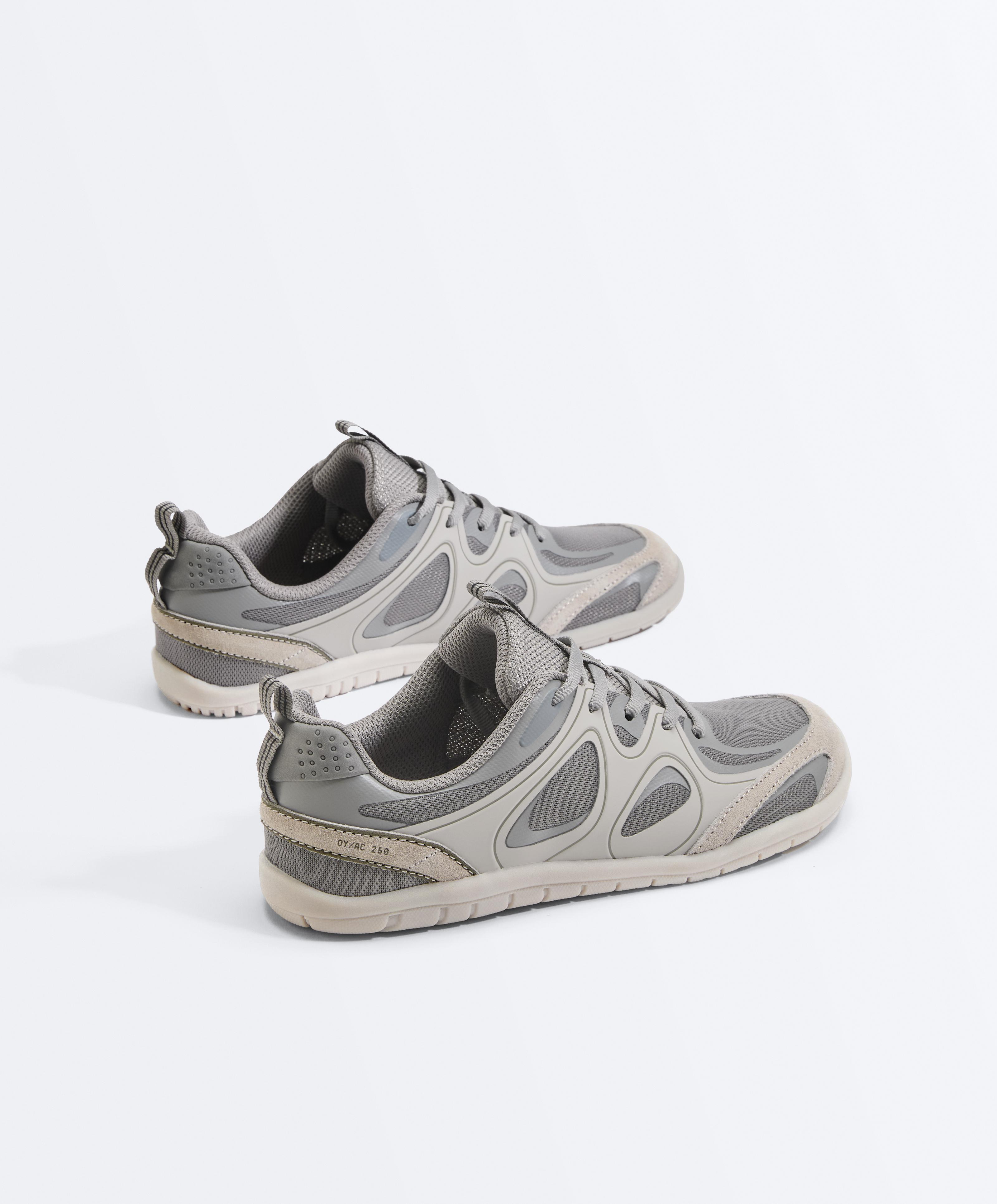 Multi-activity barefoot trainers — MOLE