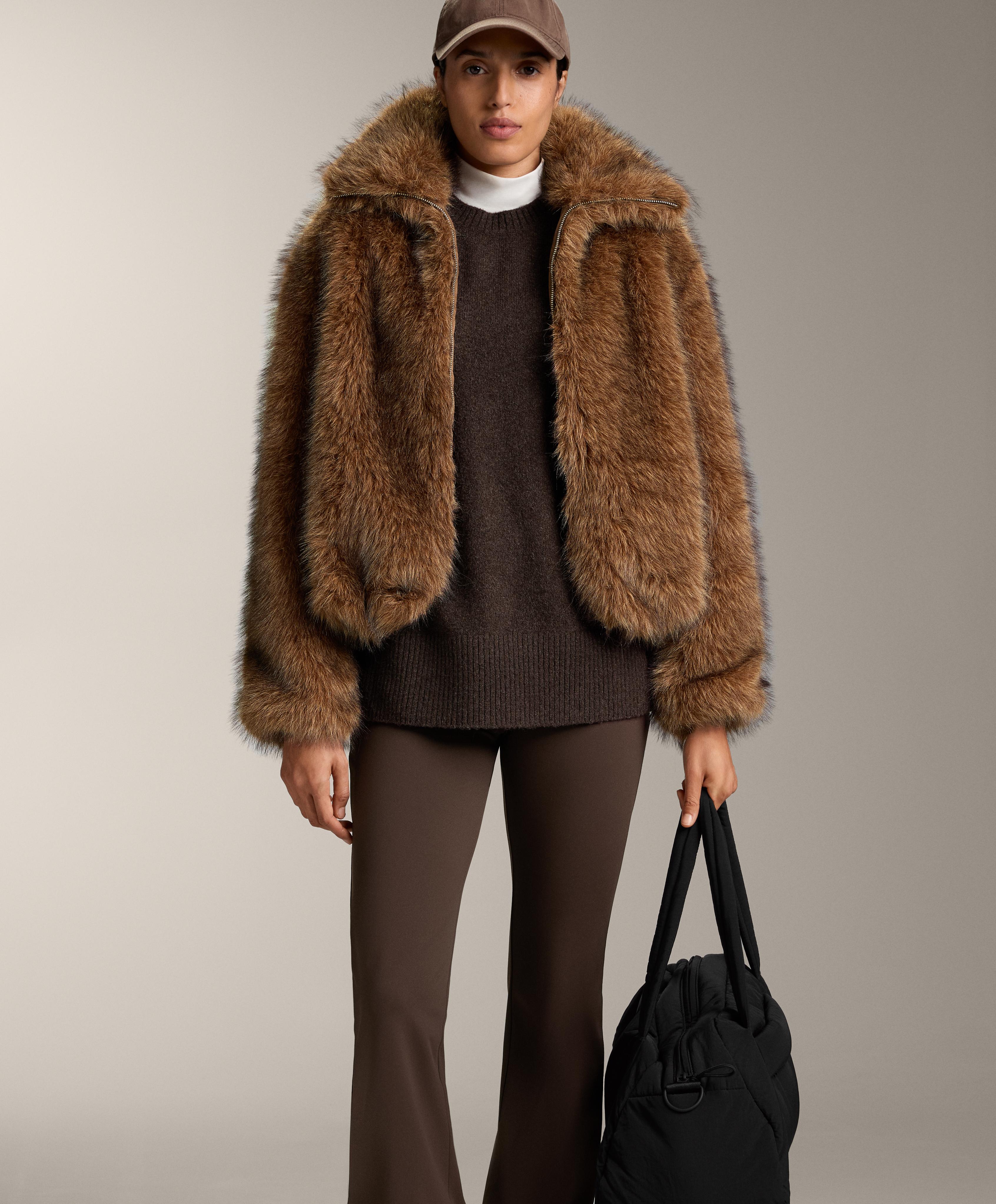 Soft knit crew neck jumper — BROWN