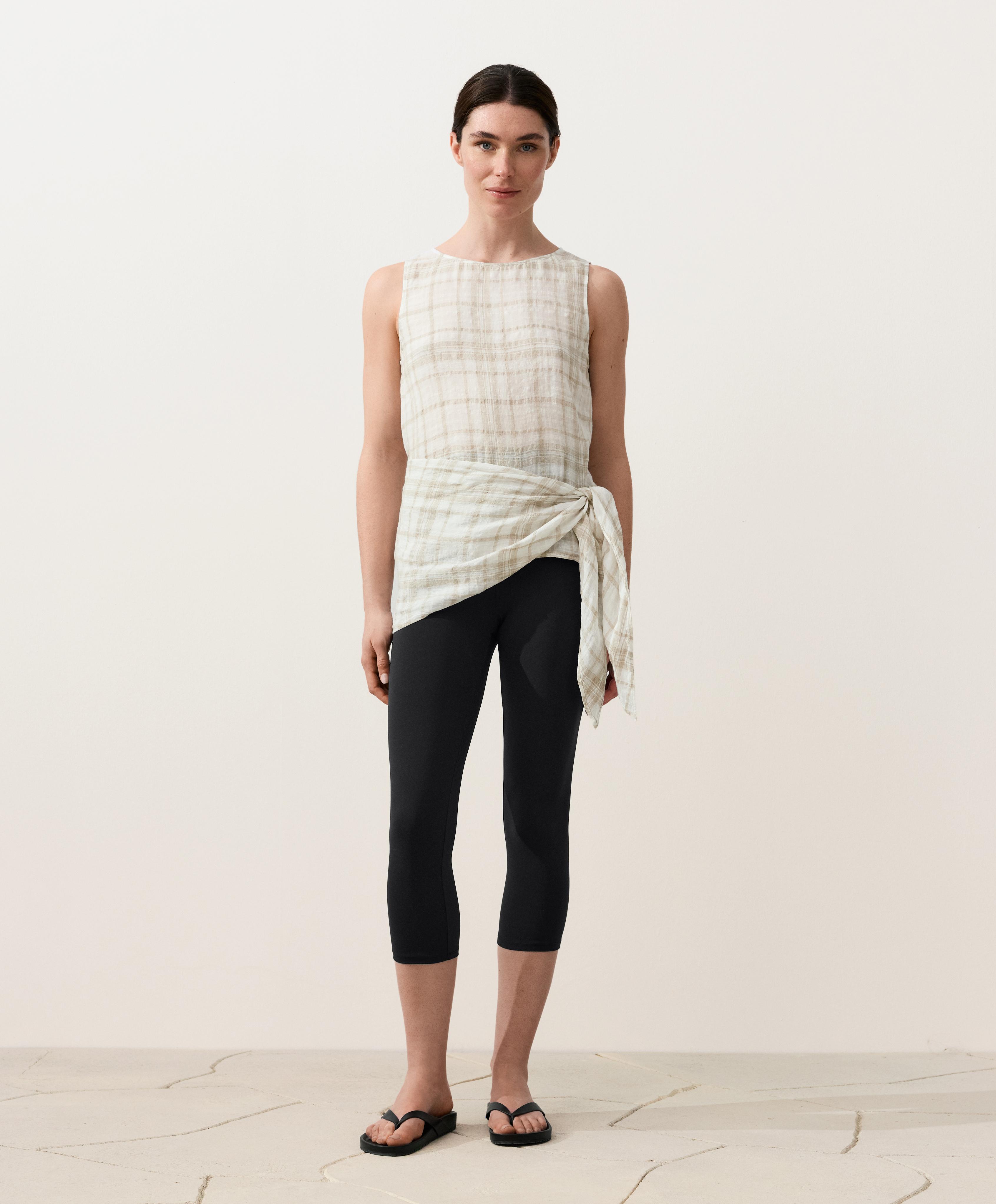 Top sin mangas con pañuelo 100% lino Top sin mangas con pañuelo 100% lino