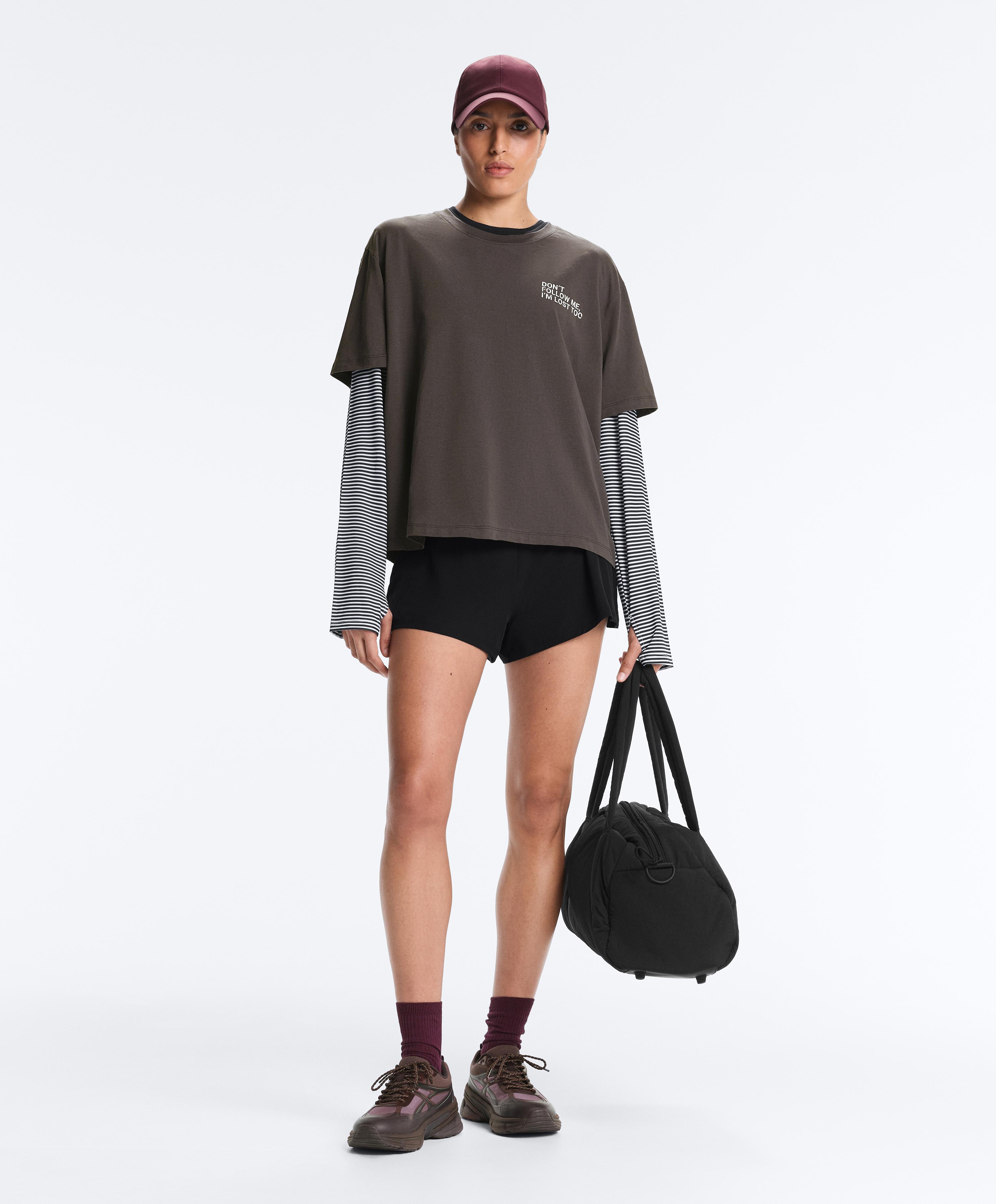 2-in-1 Compressive shorts with pocket — BLACK