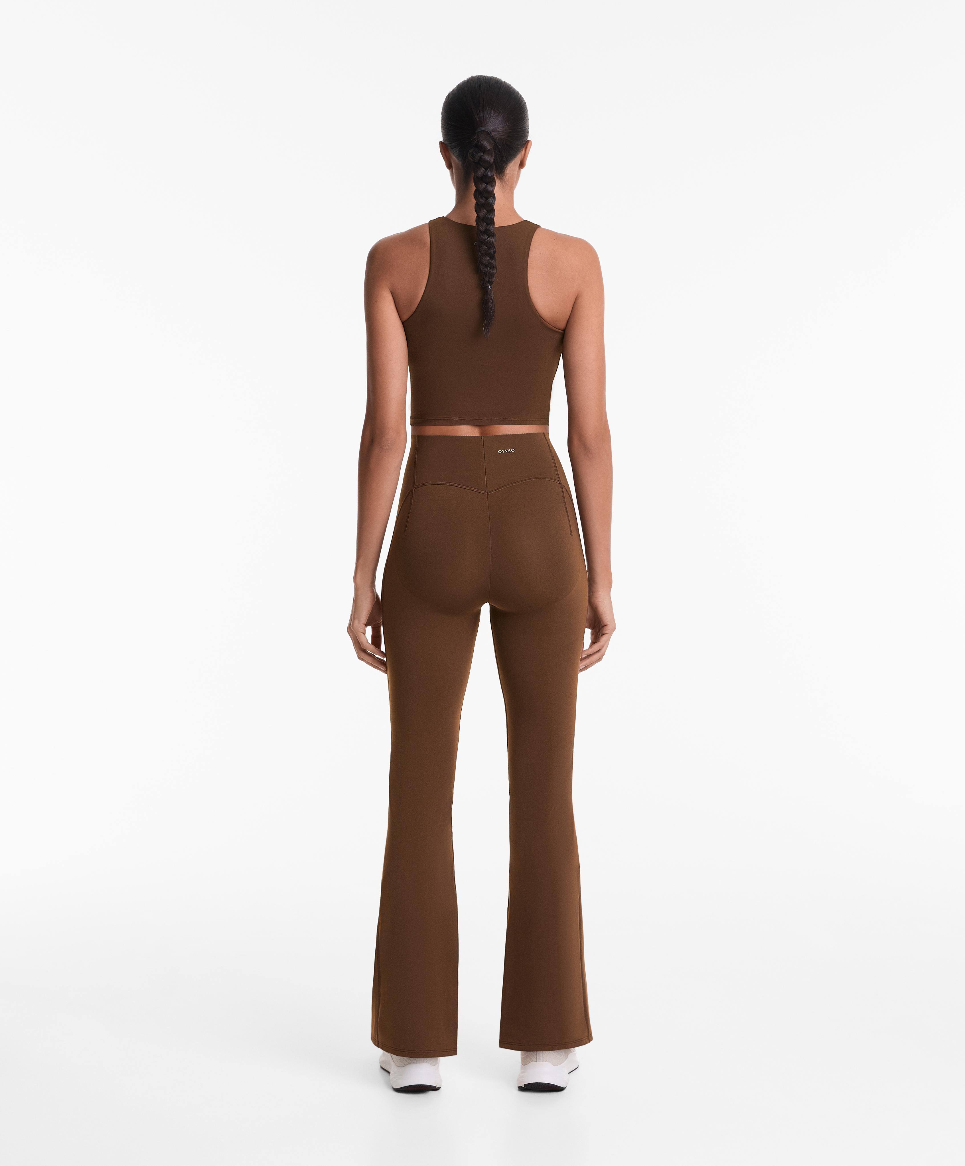 Brown flare compressive raise up total look