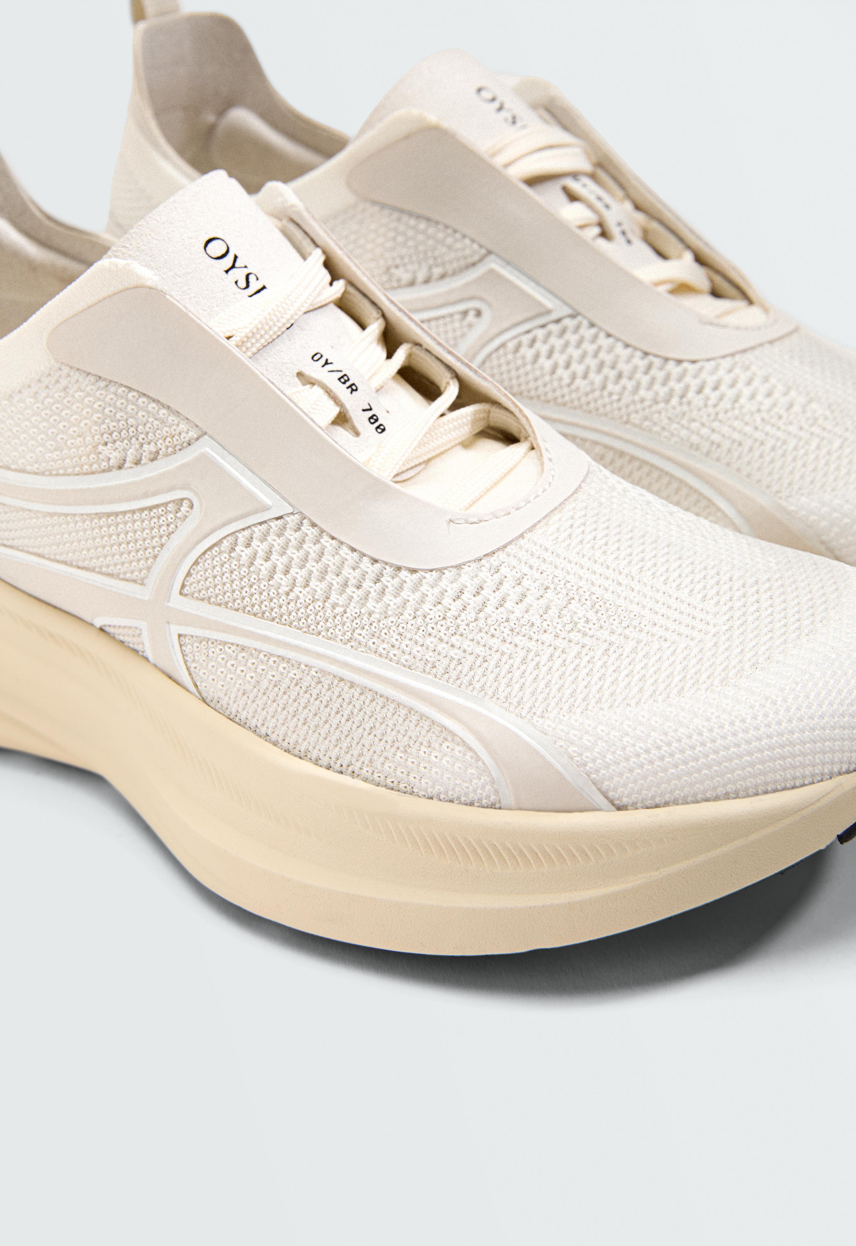 Running trainers OY/BR 700 — WHITE