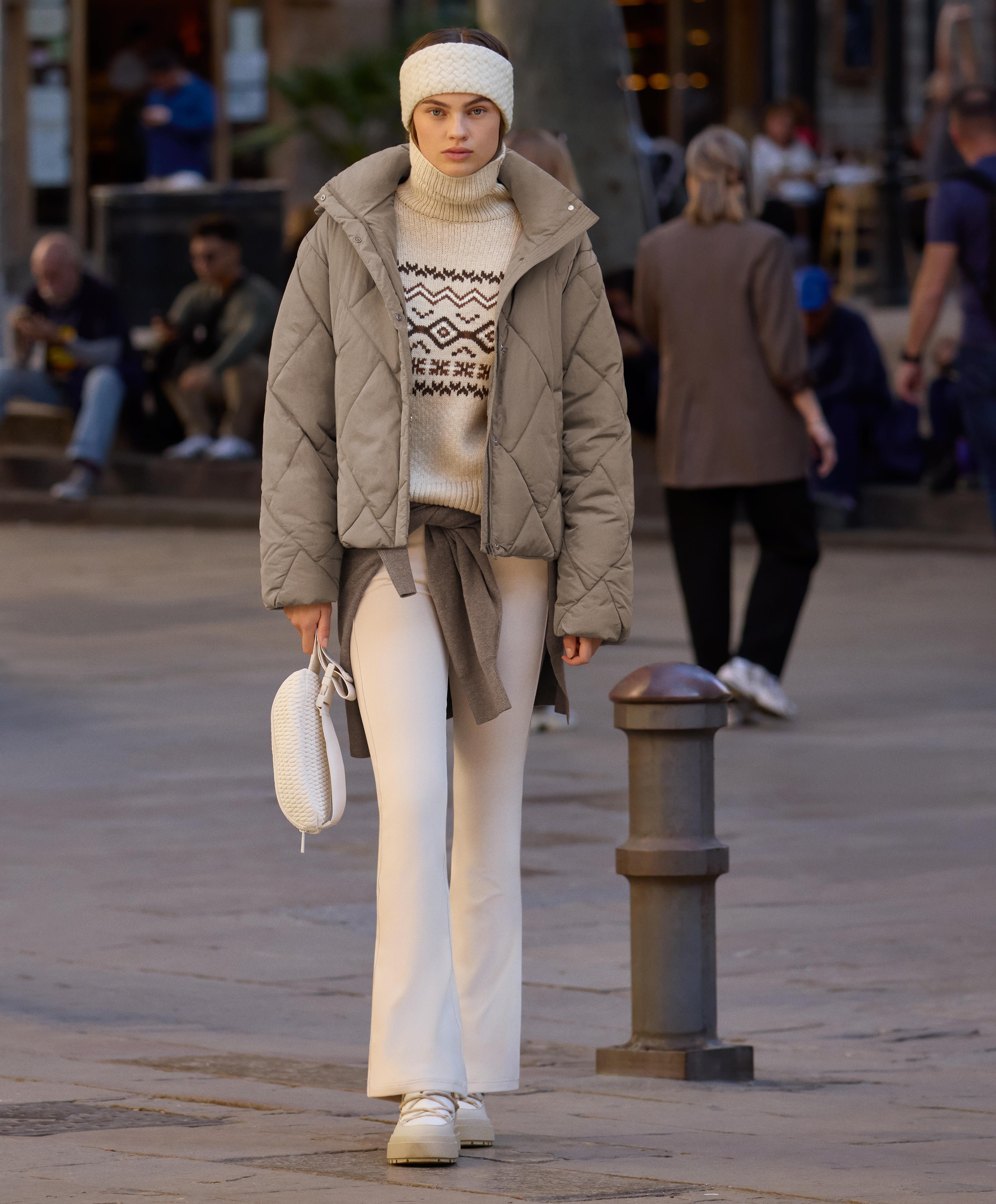 High rise warm flare trousers with pockets — PALE MINK