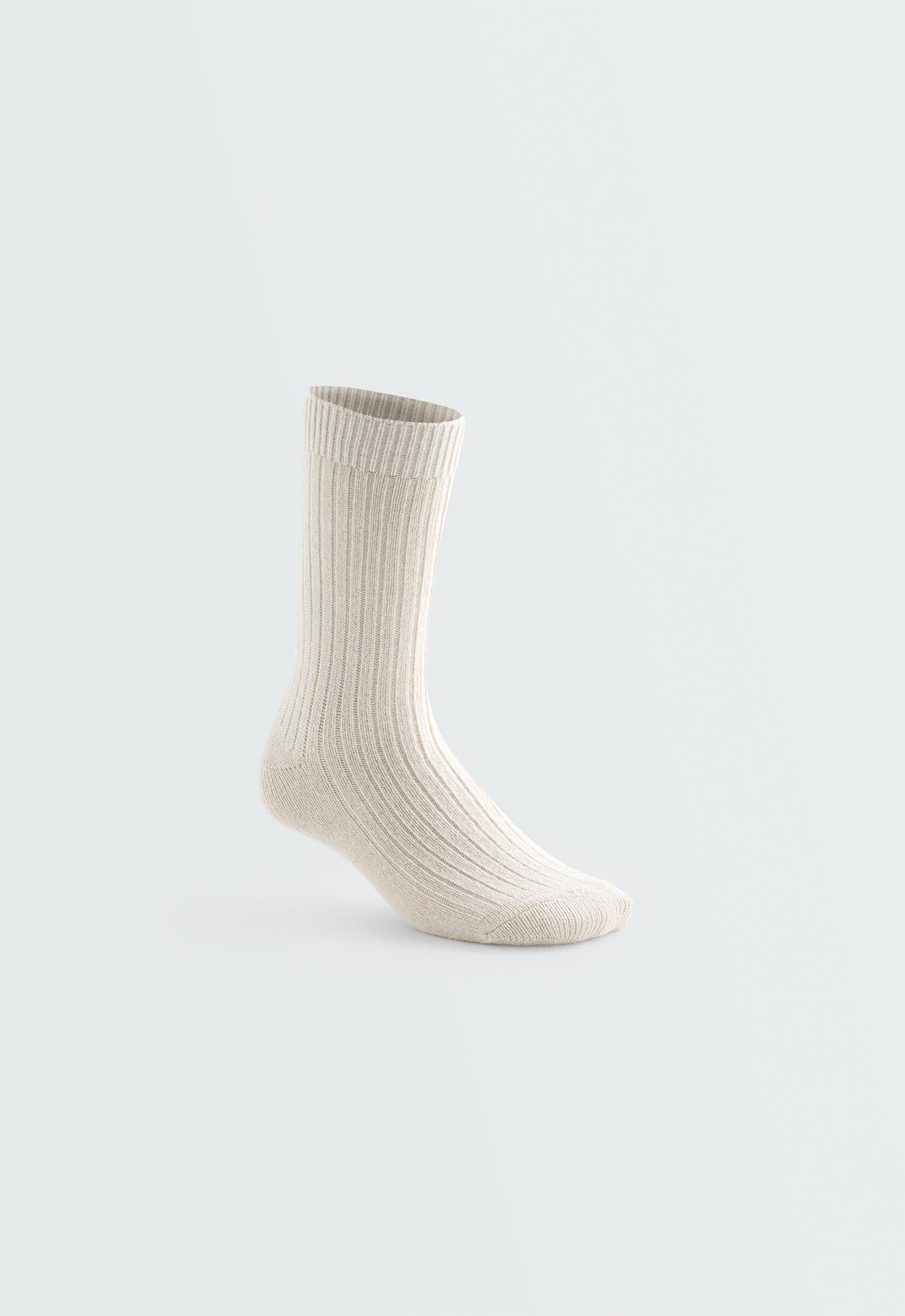 Classic socks in 18% cashmere 8% wool — ECRU