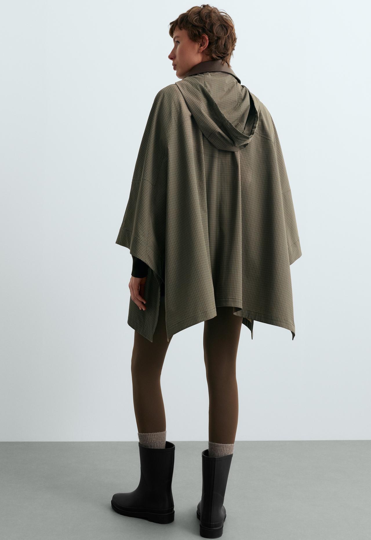 Checked extra lightweight 10k waterproof short cape — KHAKI MELANGE