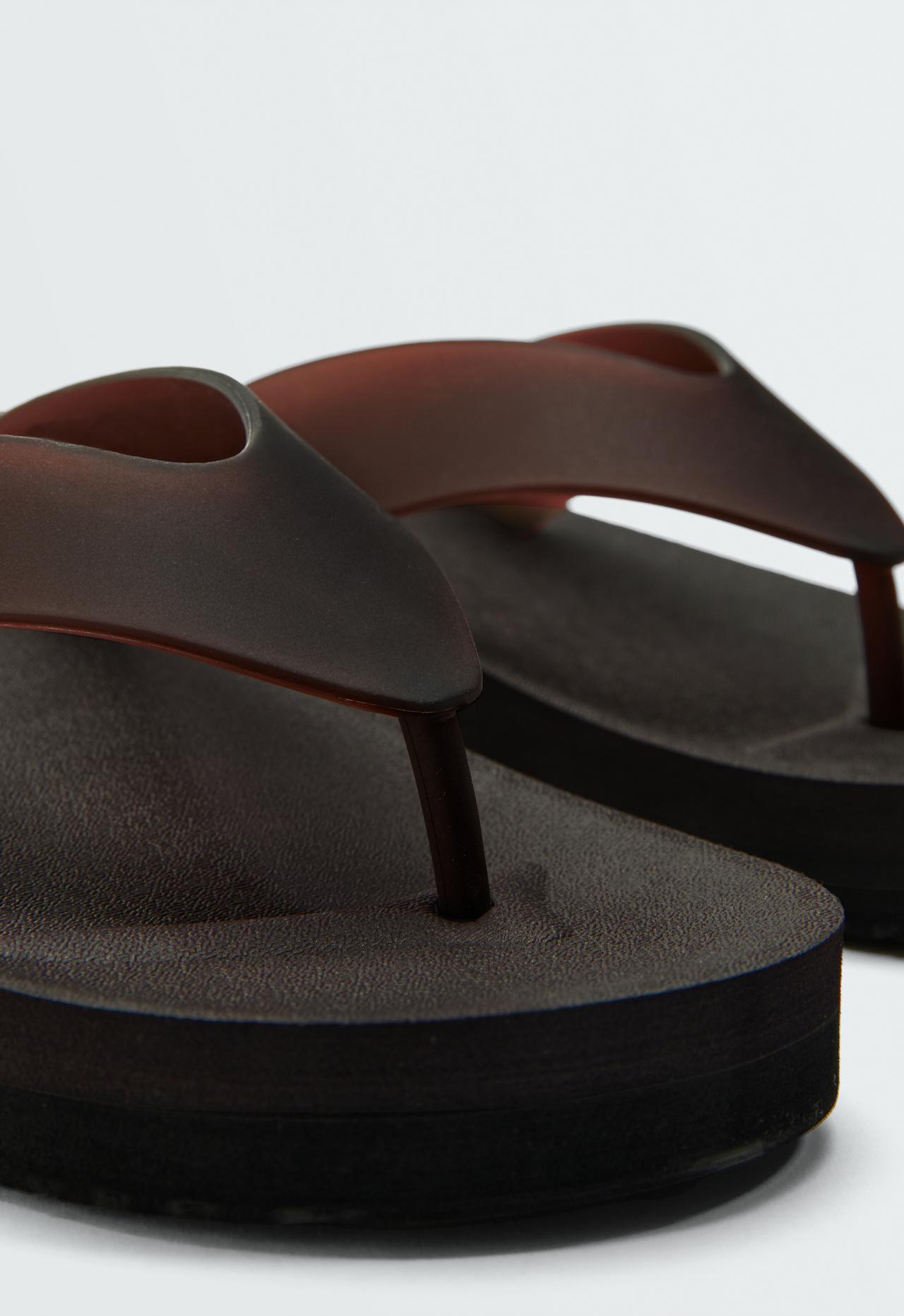 Platform beachwear sandals — BROWN
