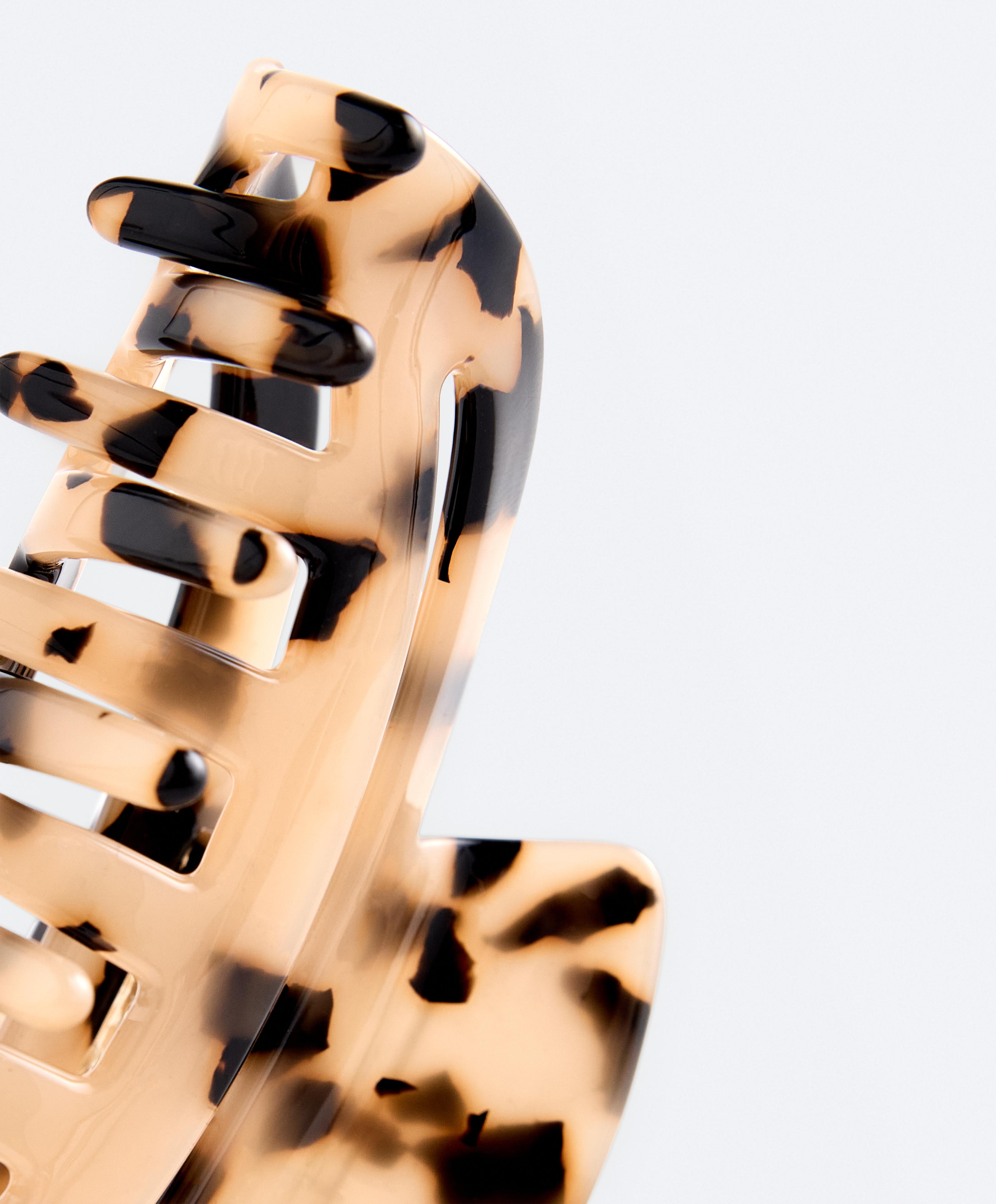 Large tortoiseshell hair clip — BLACK