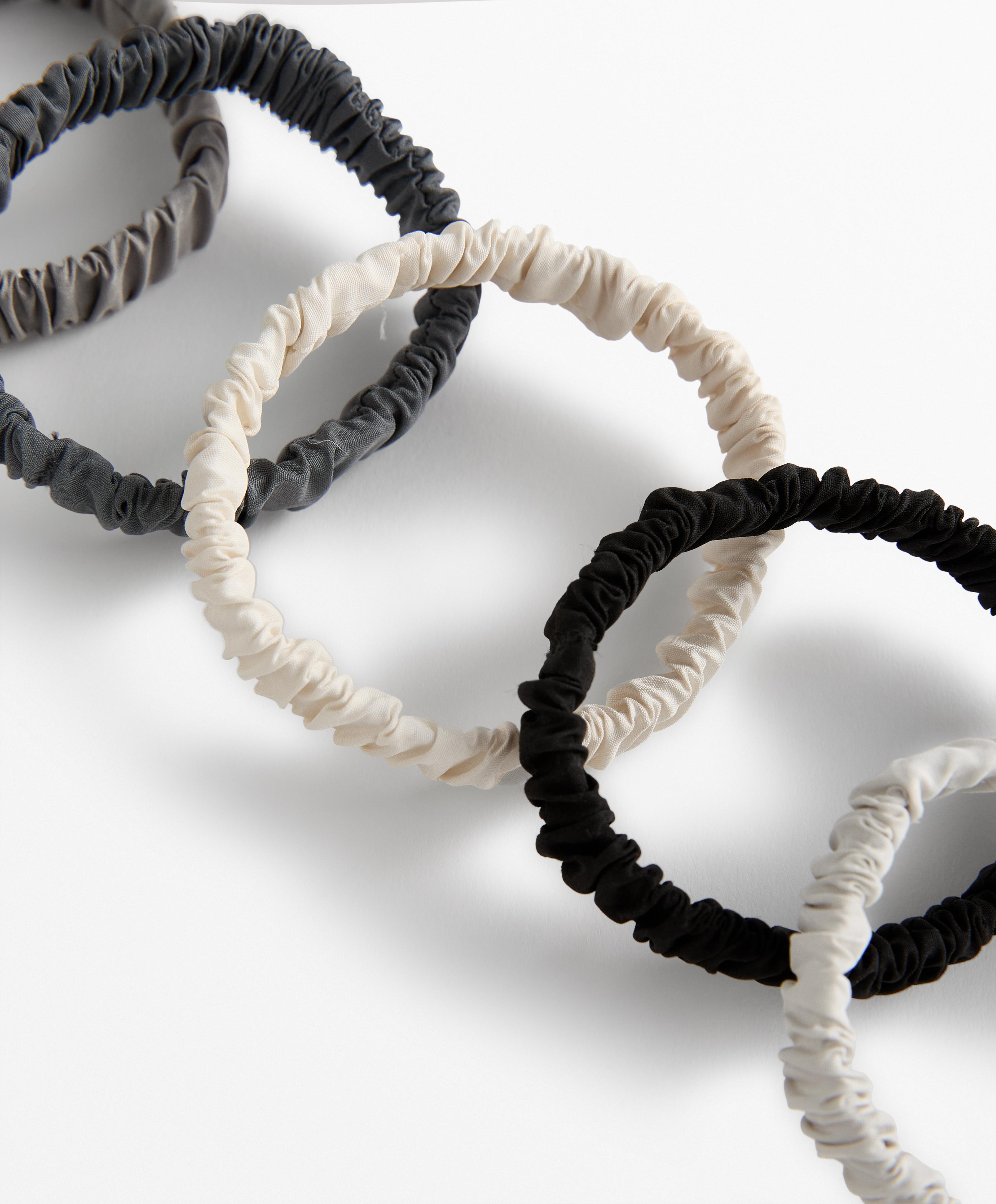 5 hair ties