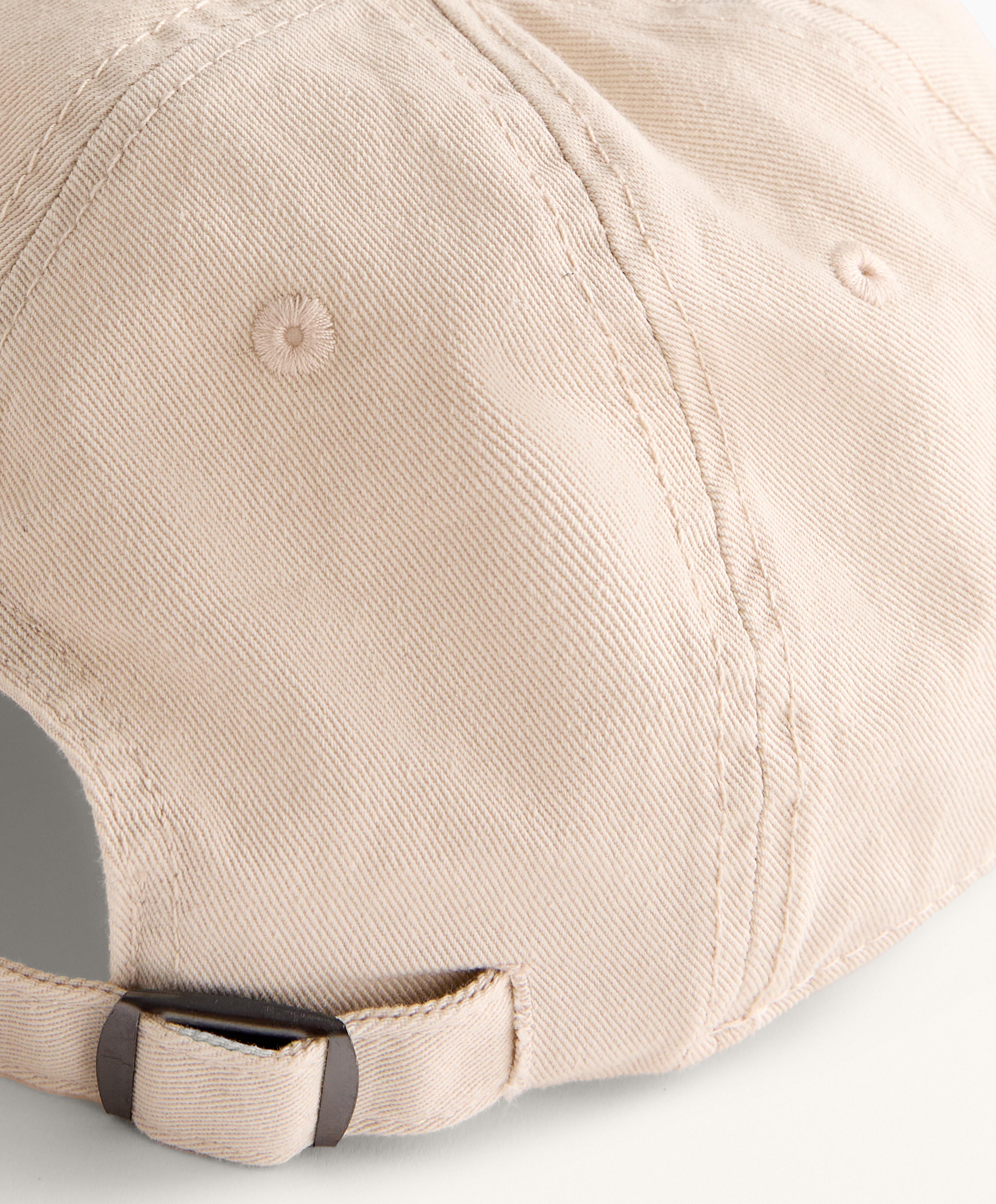 Washed-effect 100% cotton cap