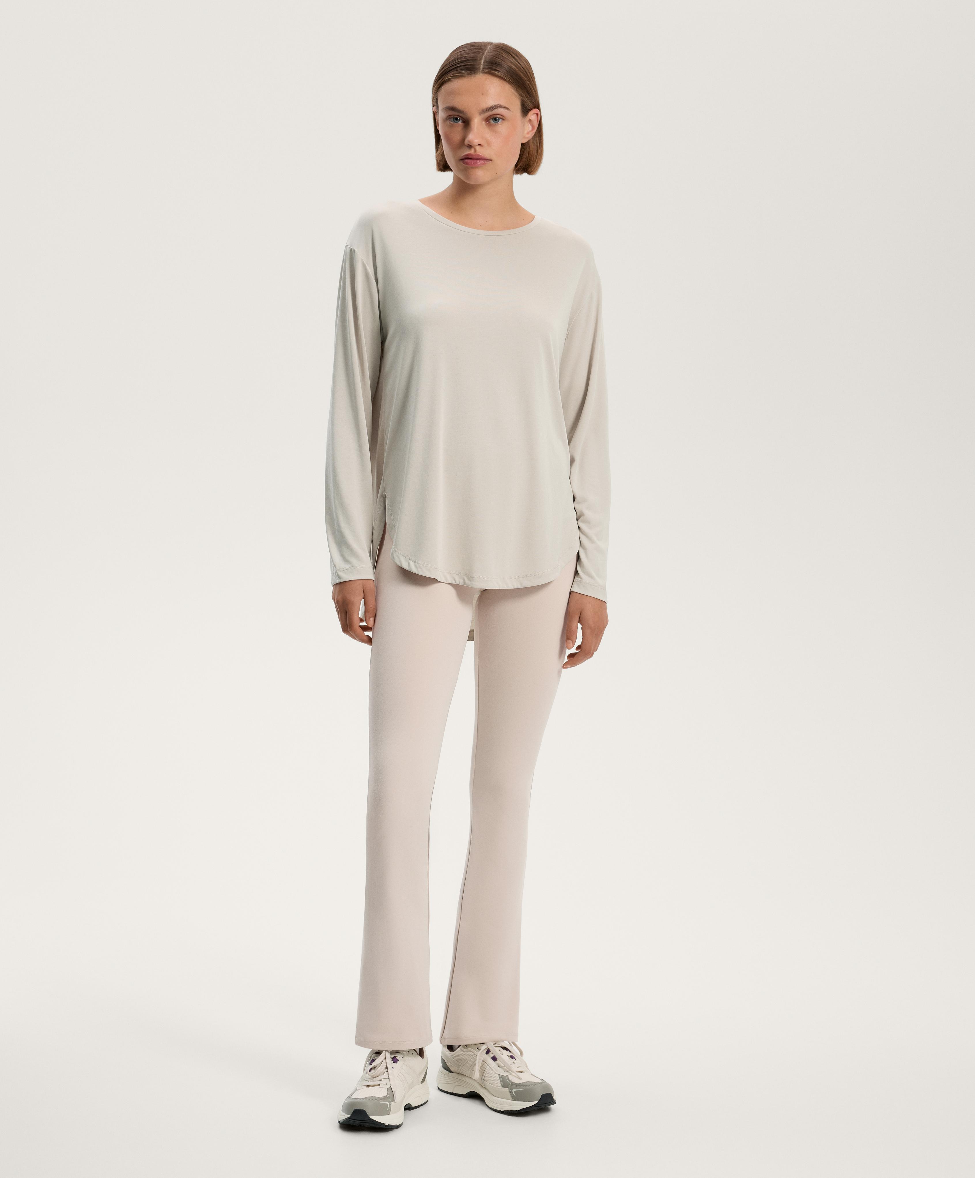 Tričko s dlhým rukávom so záhybom na chrbte zo zmesi modalu - Zľava Tričko s dlhým rukávom so záhybom na chrbte zo zmesi modalu - Zľava