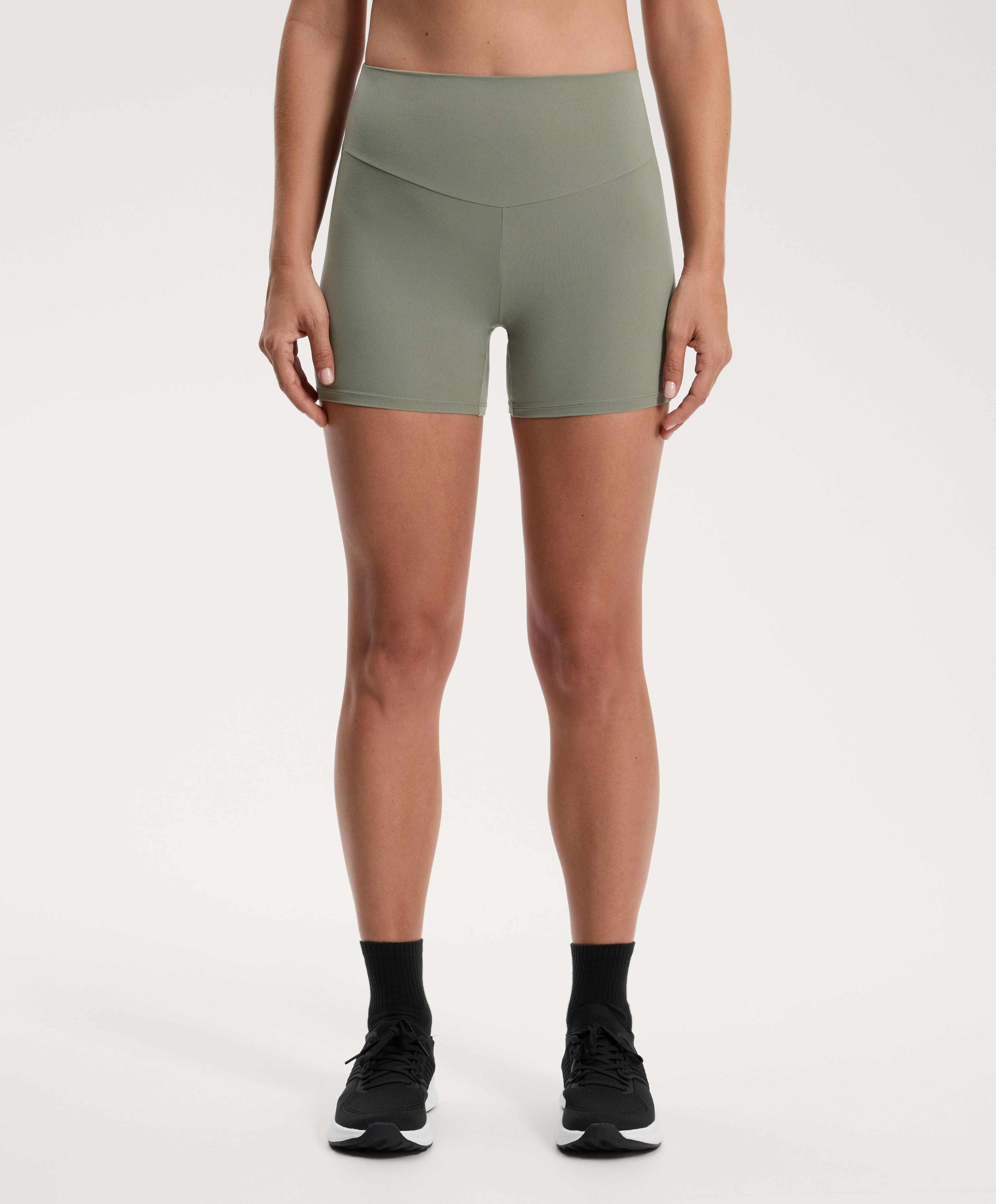 Comfortlux high-rise 10cm hot pants