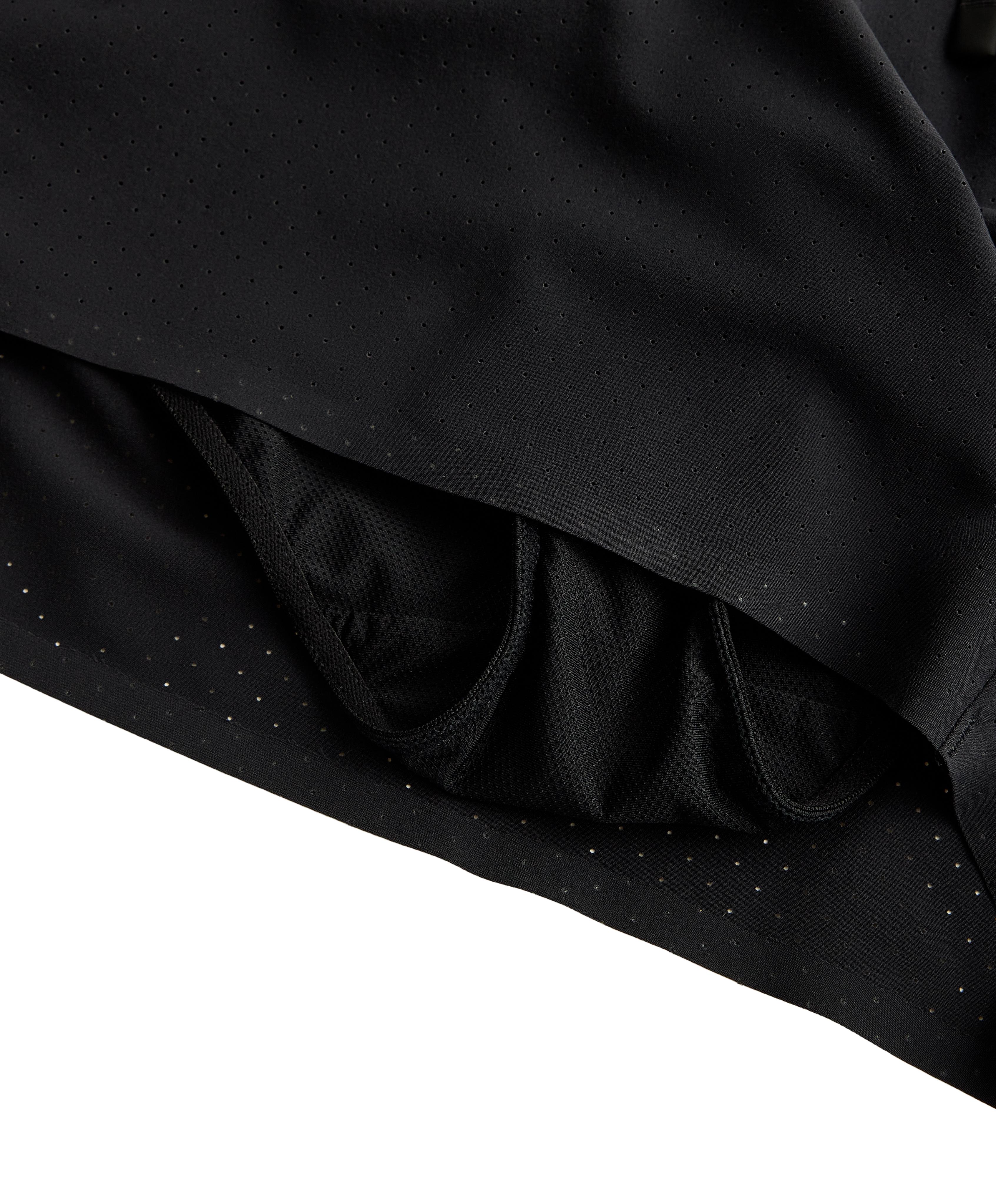 Mid-rise 7cm technical shorts — BLACK