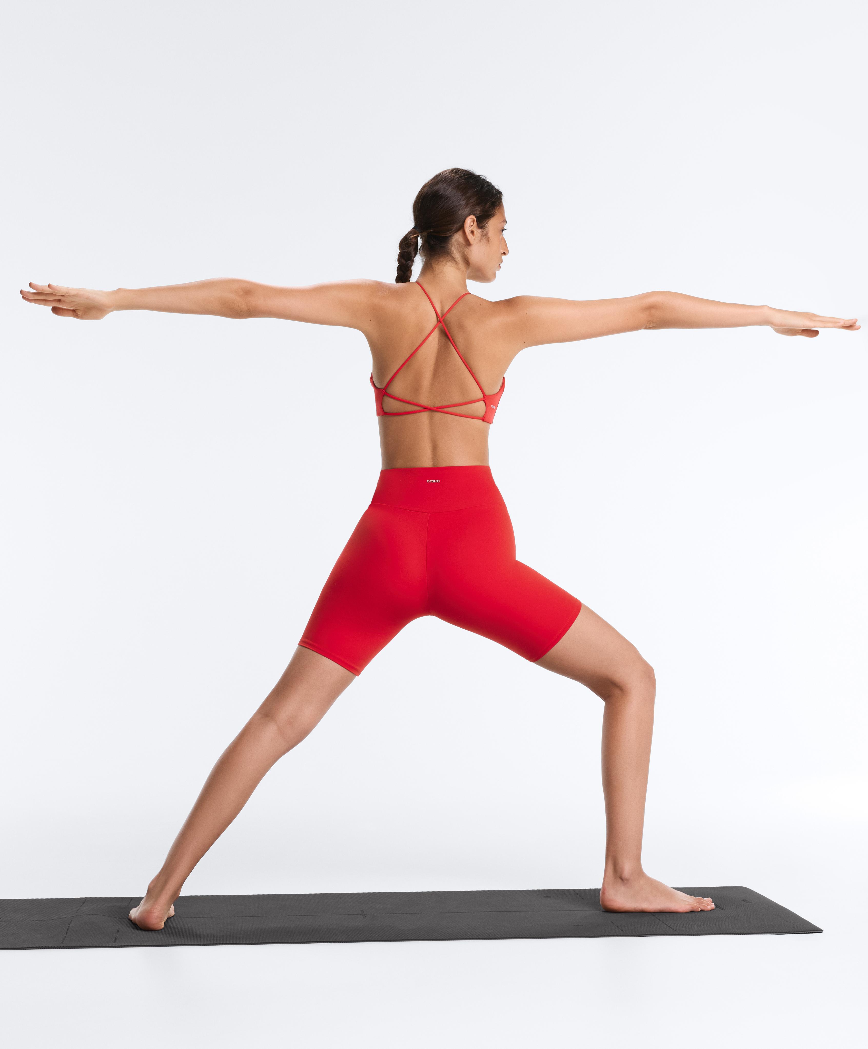 Low-support Comfortlux crossover sports bra — STRONG RED