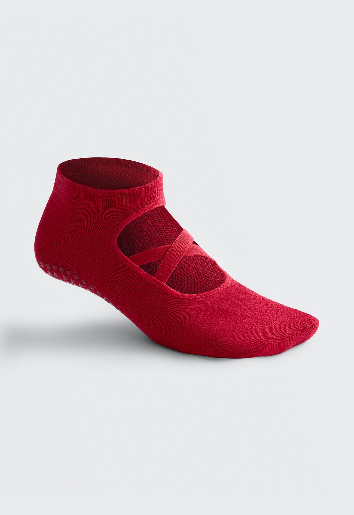 2 pairs of cotton blend yoga and Pilates sneaker socks with crossover straps — RED