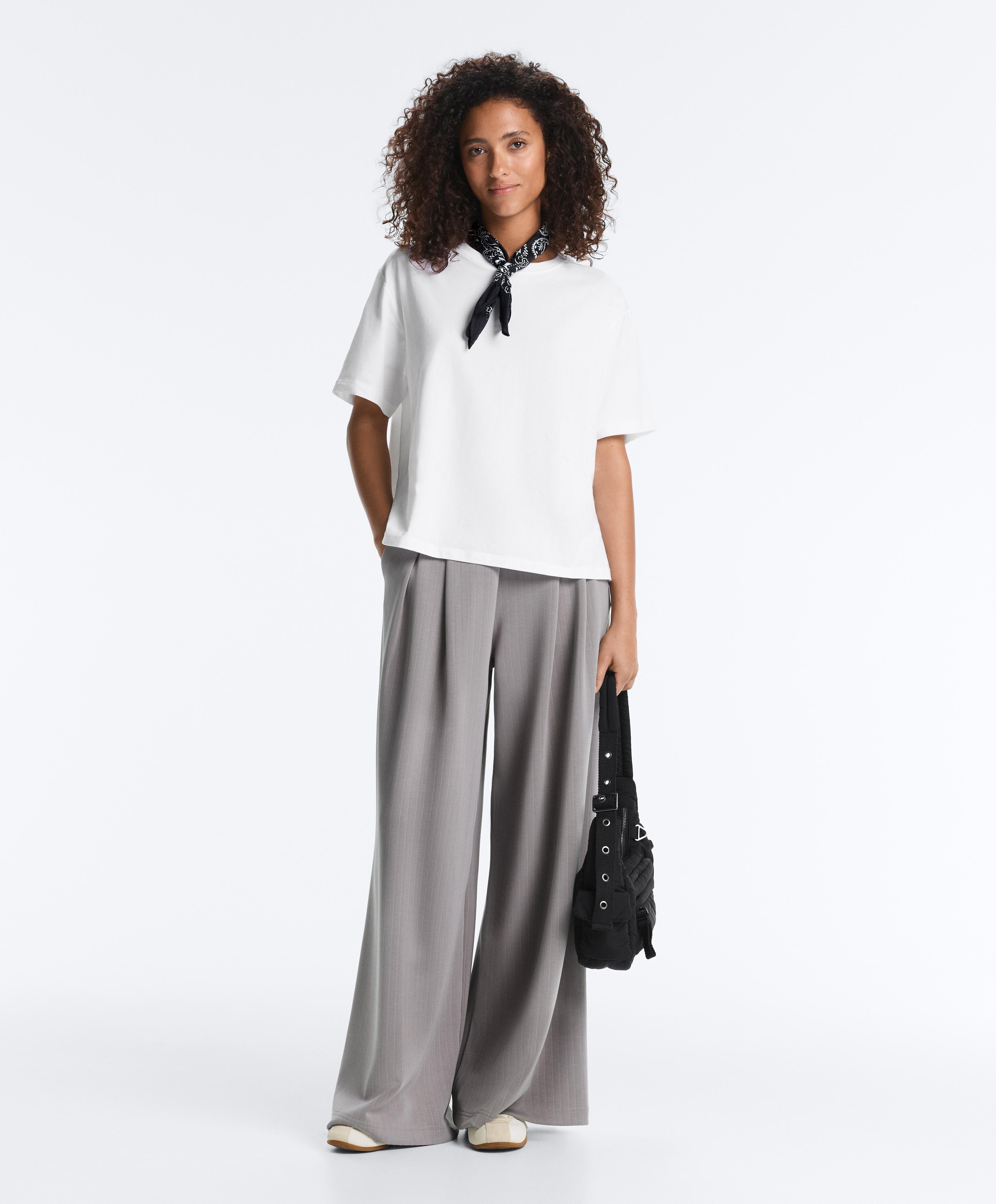 Long pleated trousers with soft touch modal Long pleated trousers with soft touch modal