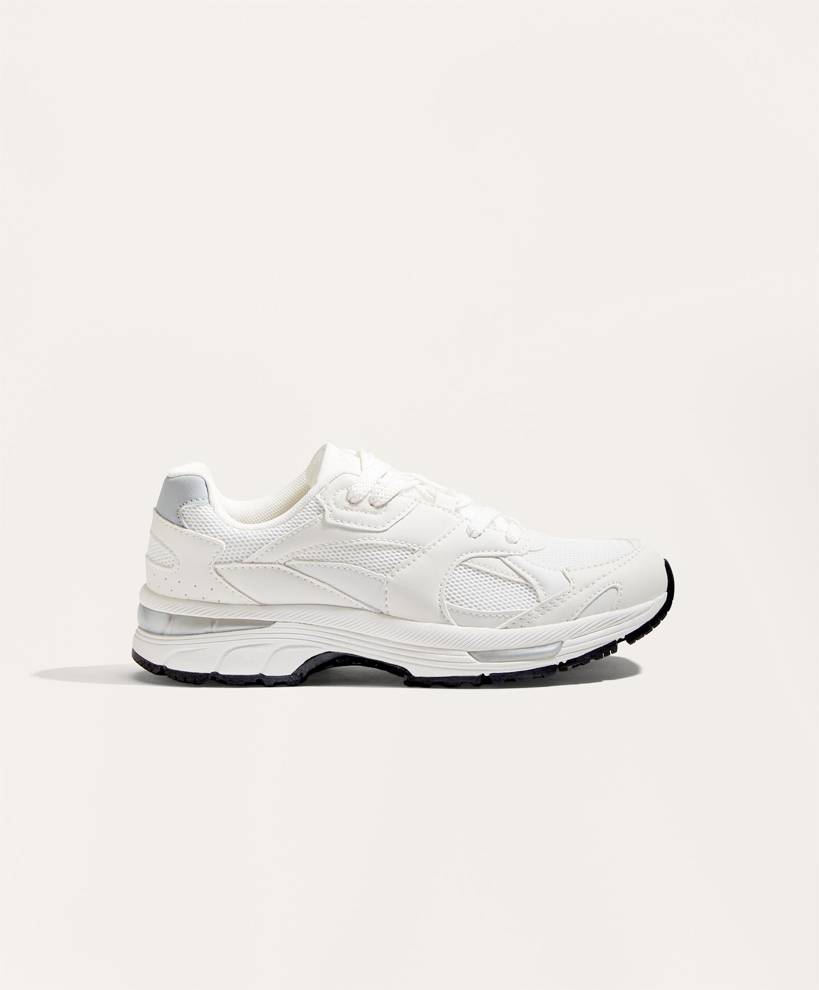 Trainingschoenen in runningstijl Trainingschoenen in runningstijl