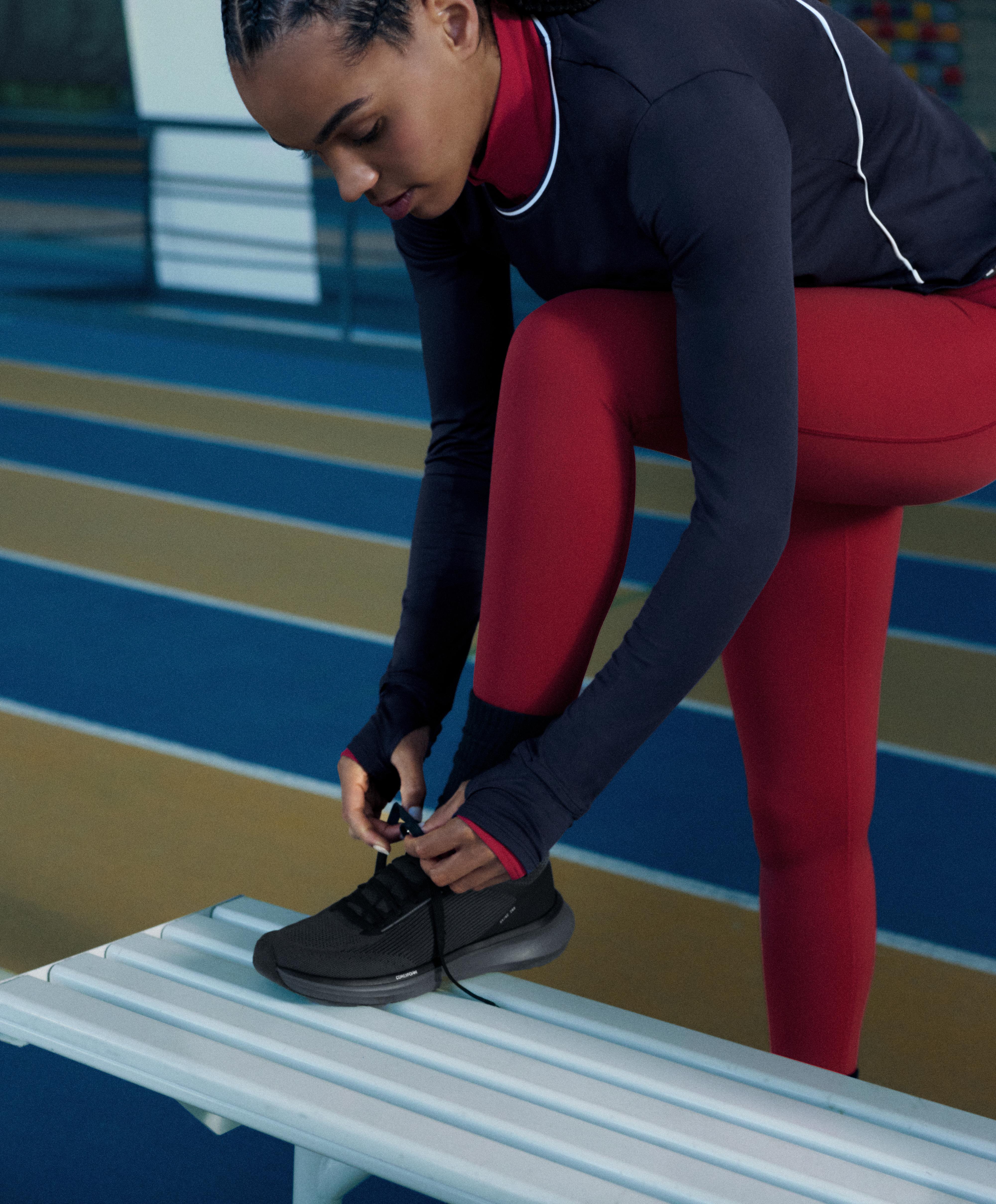 OY/AC 200 multi-activity Sport trainers OY/AC 200 multi-activity Sport trainers