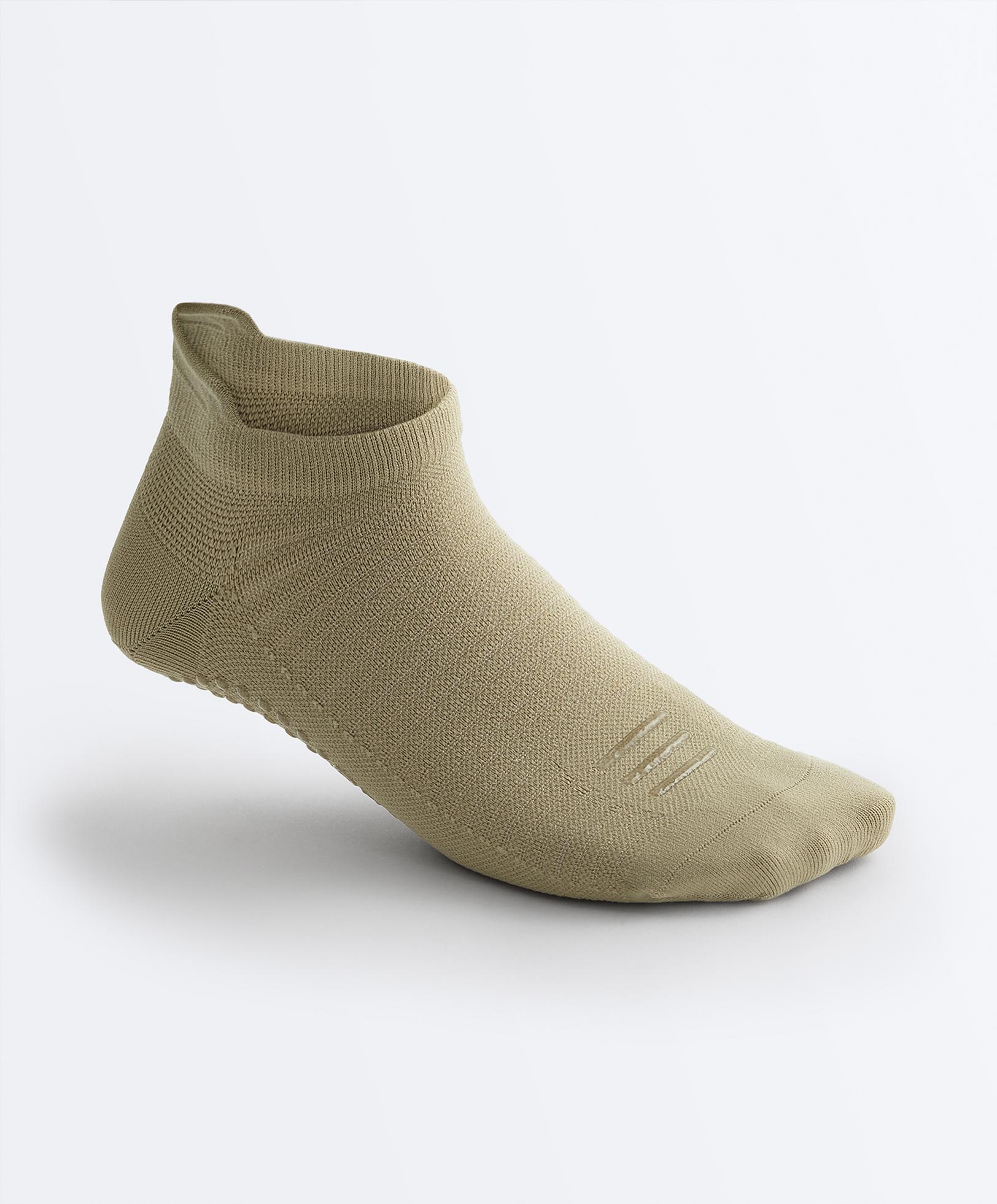2 pairs of polyamide blend yoga and Pilates sneaker socks — GREEN BEIGE